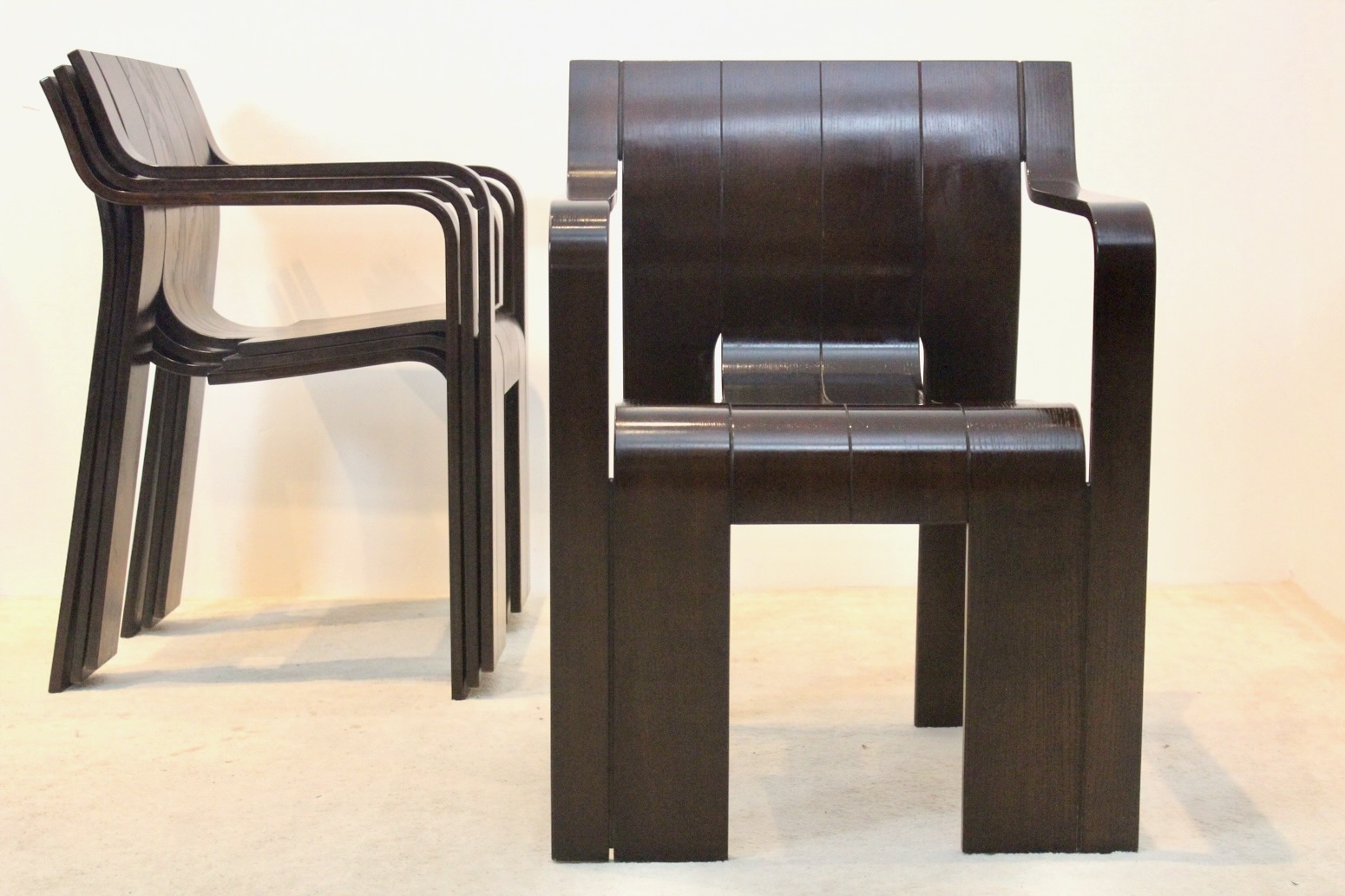 Set Of Four Strip Dining Chairs With Armrests In Dark Brown Ashwood