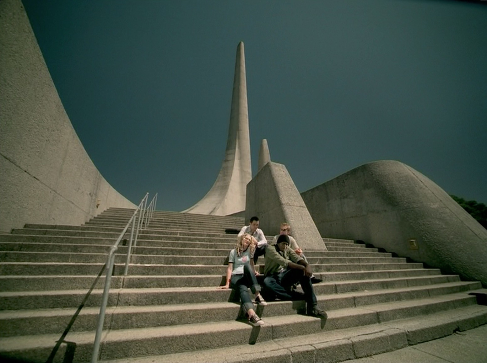 PHATS + SMALL – Sun Comes Out