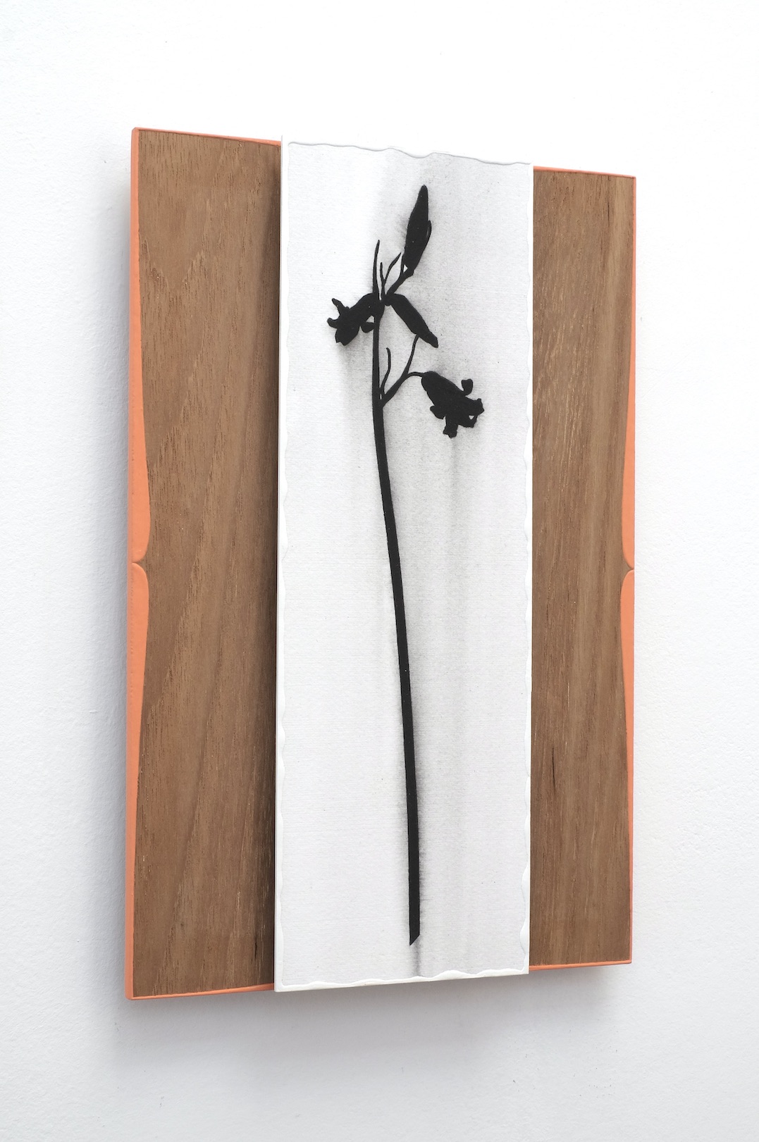 ‘It seems to go like this (again)’, 2022, acrylic and alkyd on paper/aluminium and teak wood panel, 30 x 20 cm, private collection