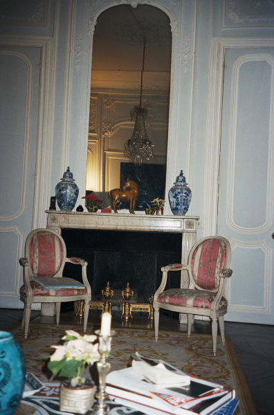 Ma chambre bleue © Gustavo Urruty . Galerie Marfa JGM