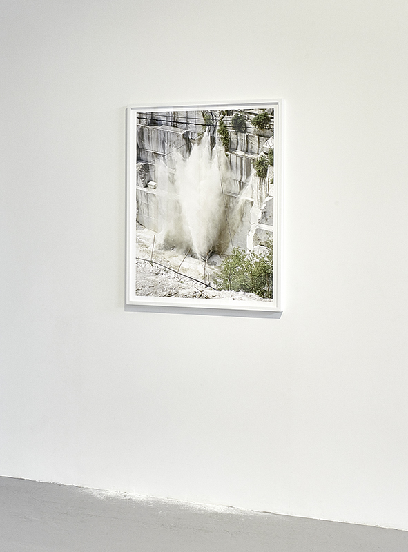 Explosion, no. 1 2017, archival pigment print on cotton rag, 100 x 70 cm , Edition of 3