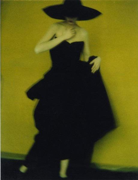 Sarah MOON Pour Yohji Yamamoto, 1996 © Sarah Moon - courtesy Musée d'Art Moderne de Paris