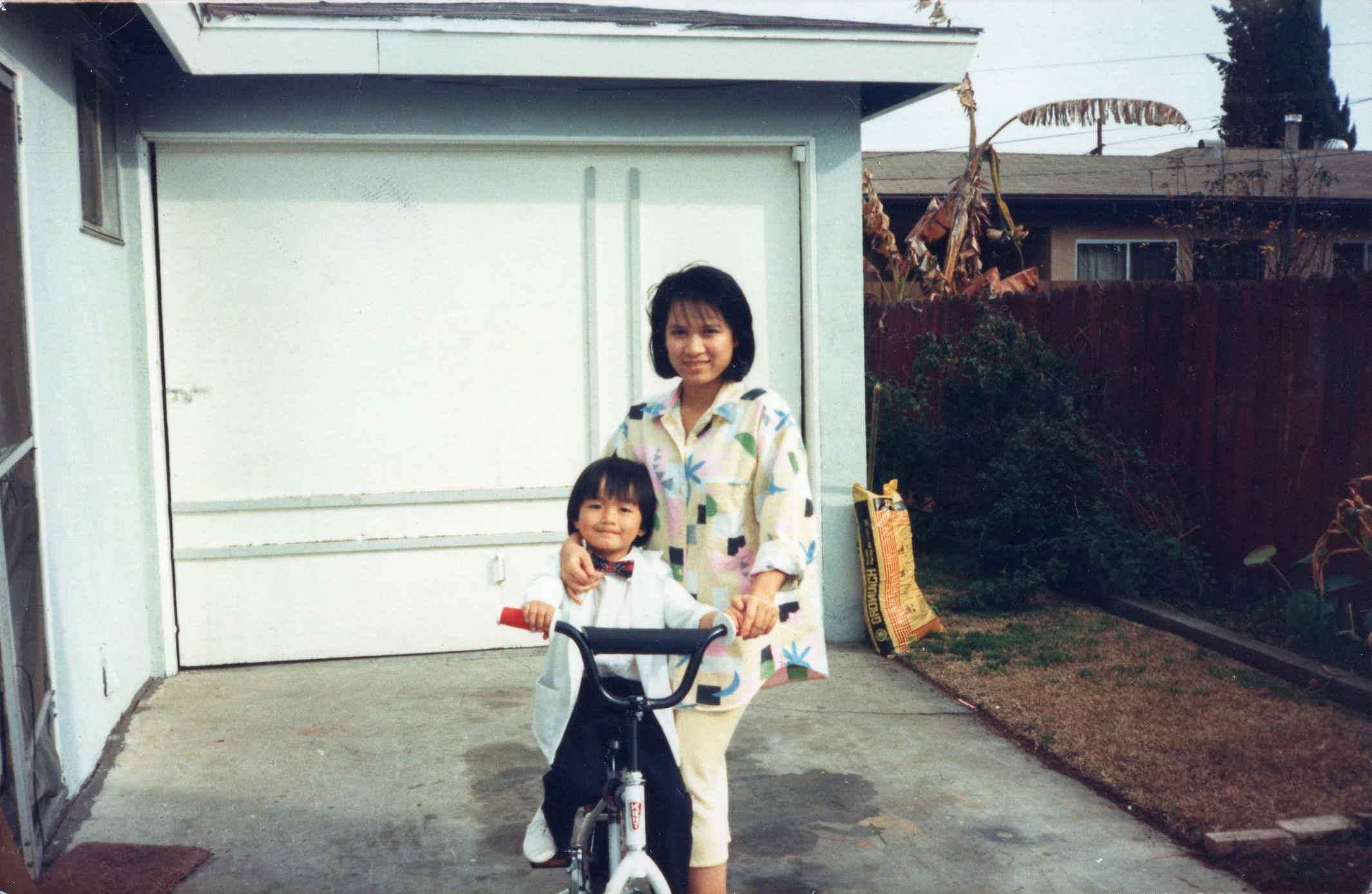 01105 Hawthorne, CA 1990