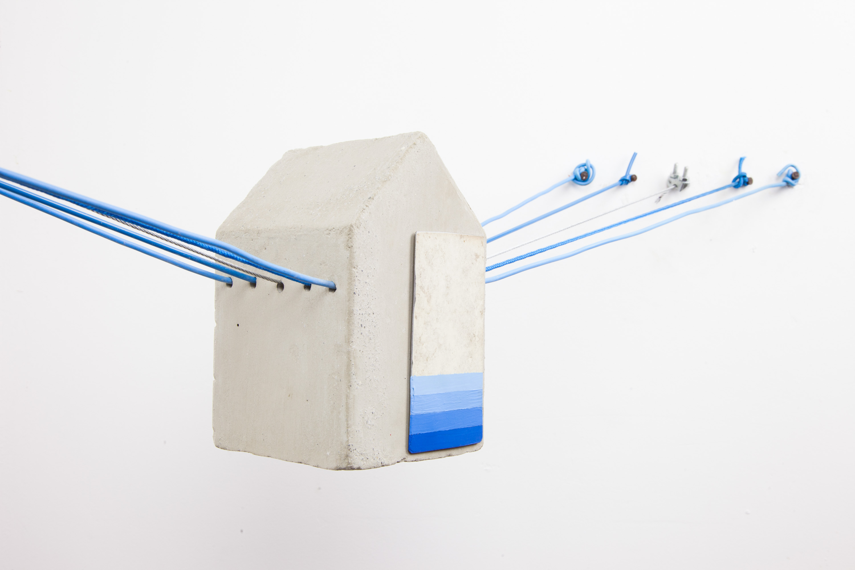 COUNTER-SPELLConcrete, iron, acrylic paint, rope, wire, hose and steel cable. 16 x 40 x 10 cm. 2020