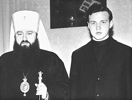Ленінградський митрополит Никодим (Ротов) та молодий Володимир Гундяєв, майбутній патріарх Російської православної церкви Кирило