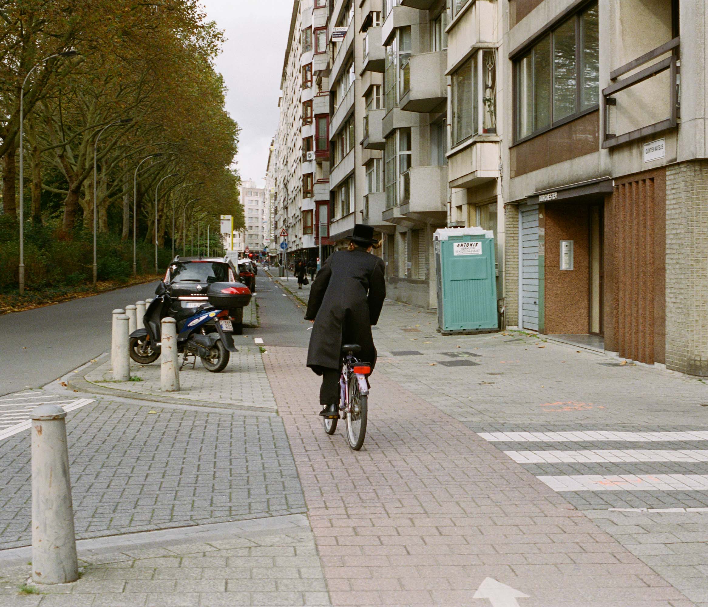 Antwerp diamond district, FT Weekend