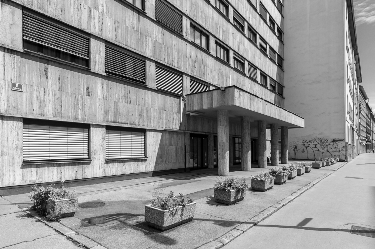 Nekdanja direkcija PTT, Ljubljana / 1953, Oton Gaspari