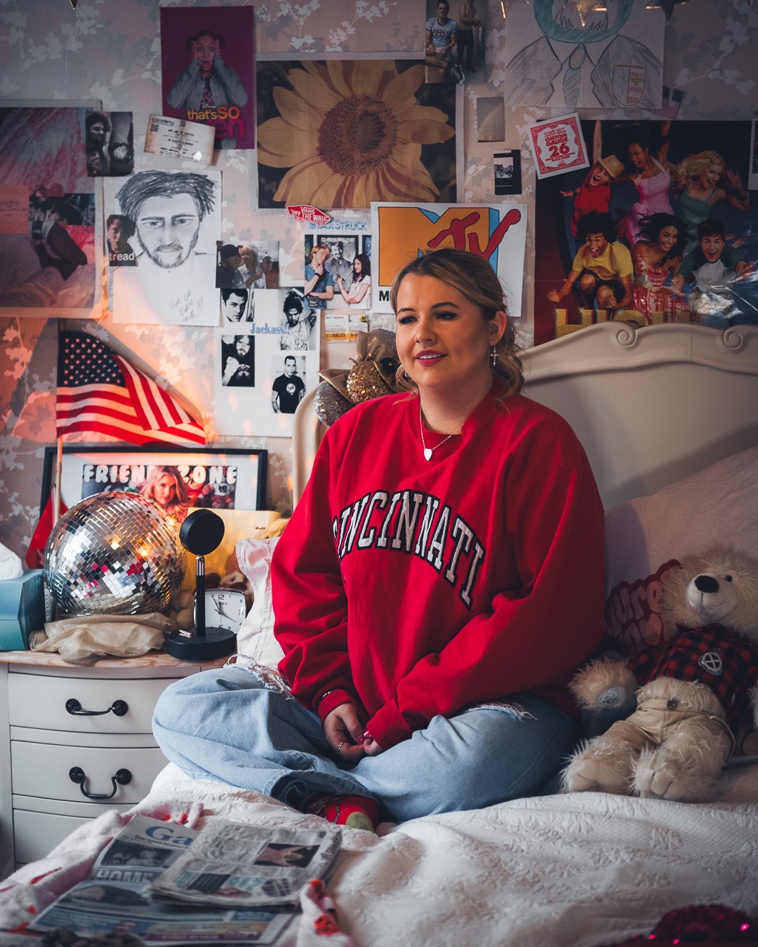 'Walls' - Lauren Amour (Music Video)