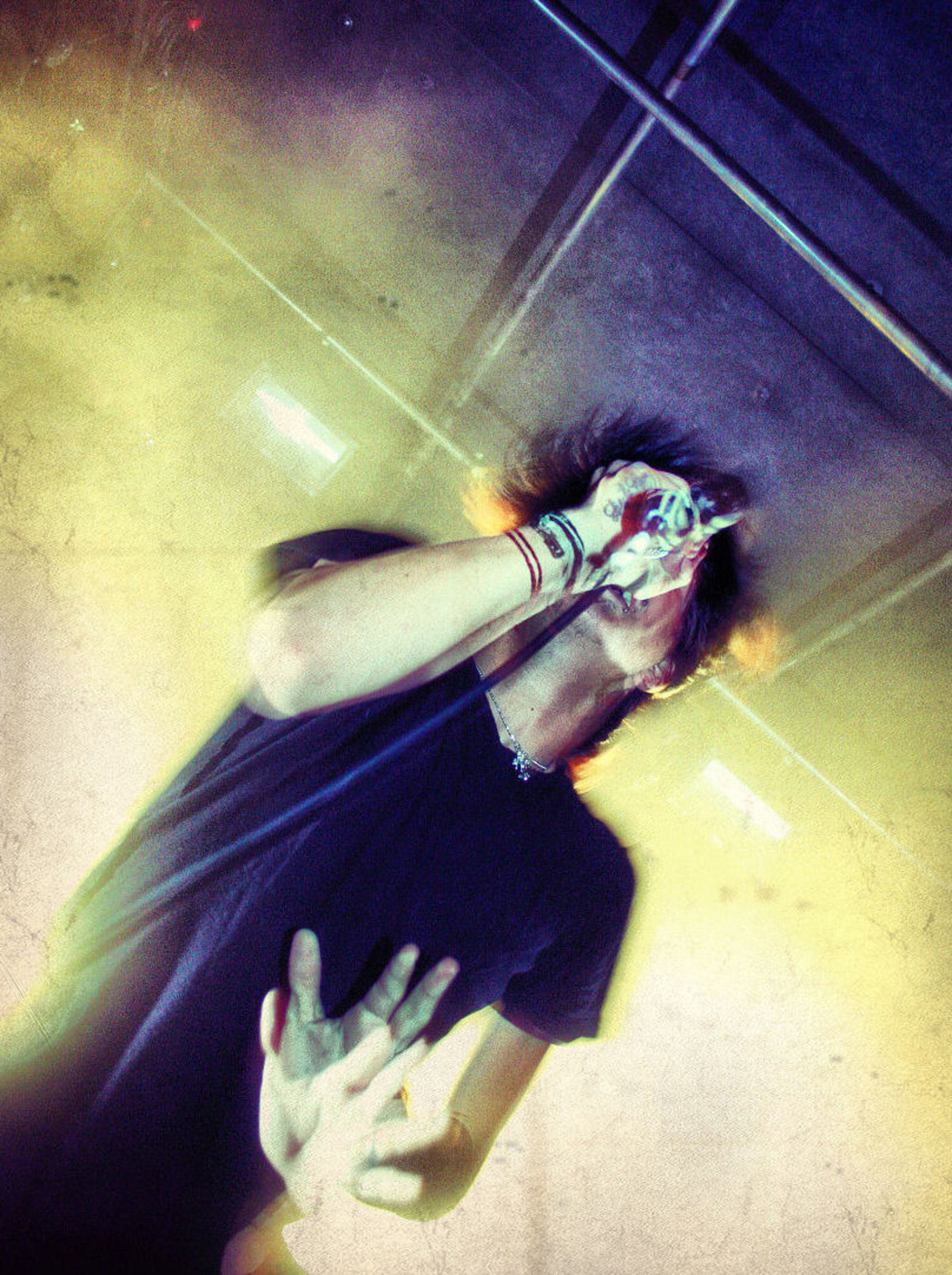 Craig Mabbitt of Blessthefall, 2007