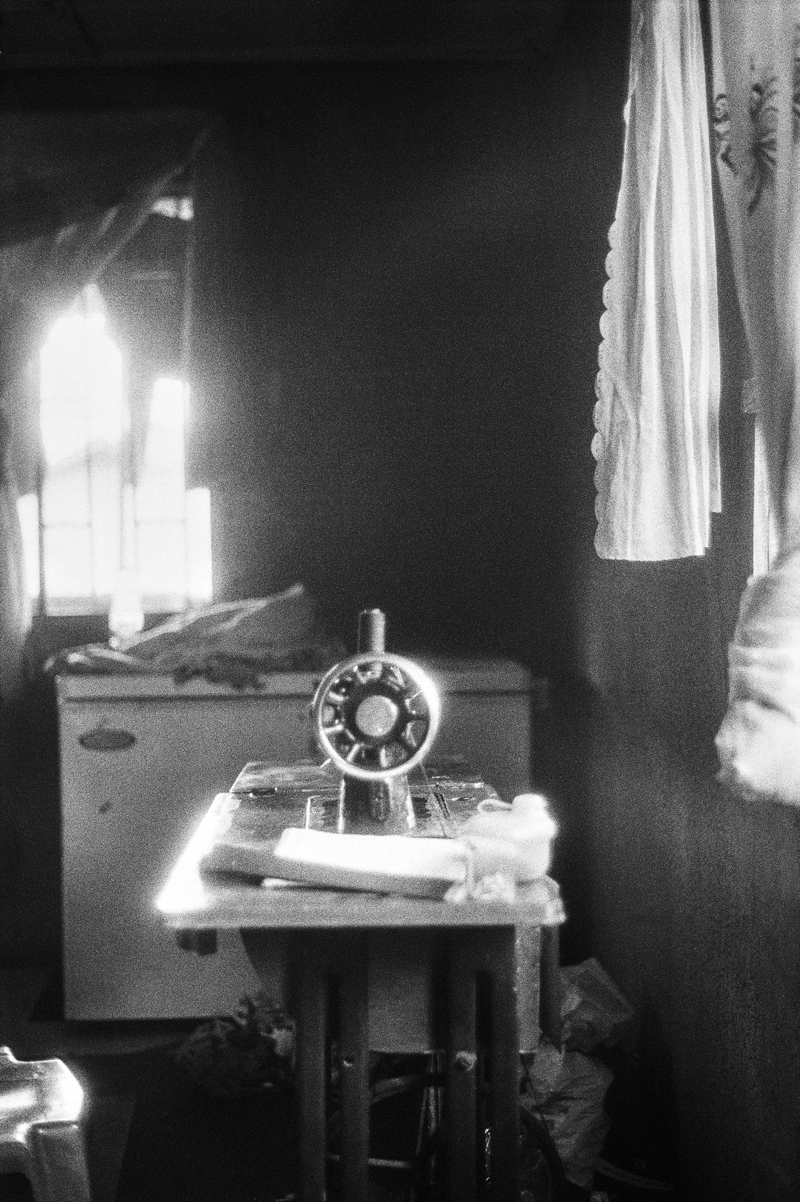 Sabelo Mlangeni, A shared sewing machine for inhouse designers (2019) | Hand-printed silver gelatin print