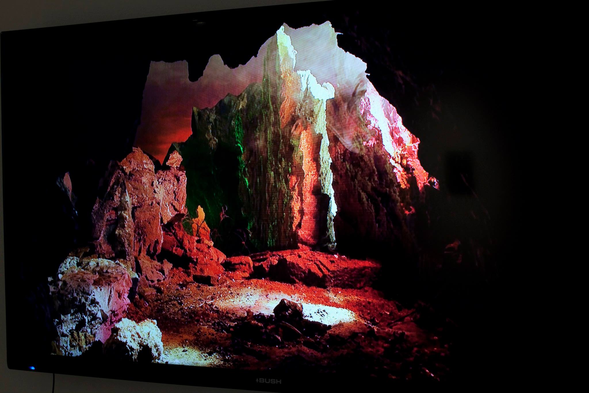 Balle Granite - The Cave, Video, Installation