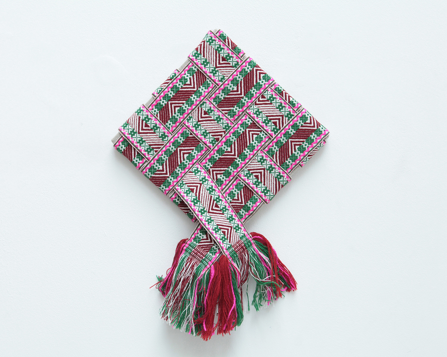 Matter, cotton on linen canvas, 35 x 49 cm, 2018