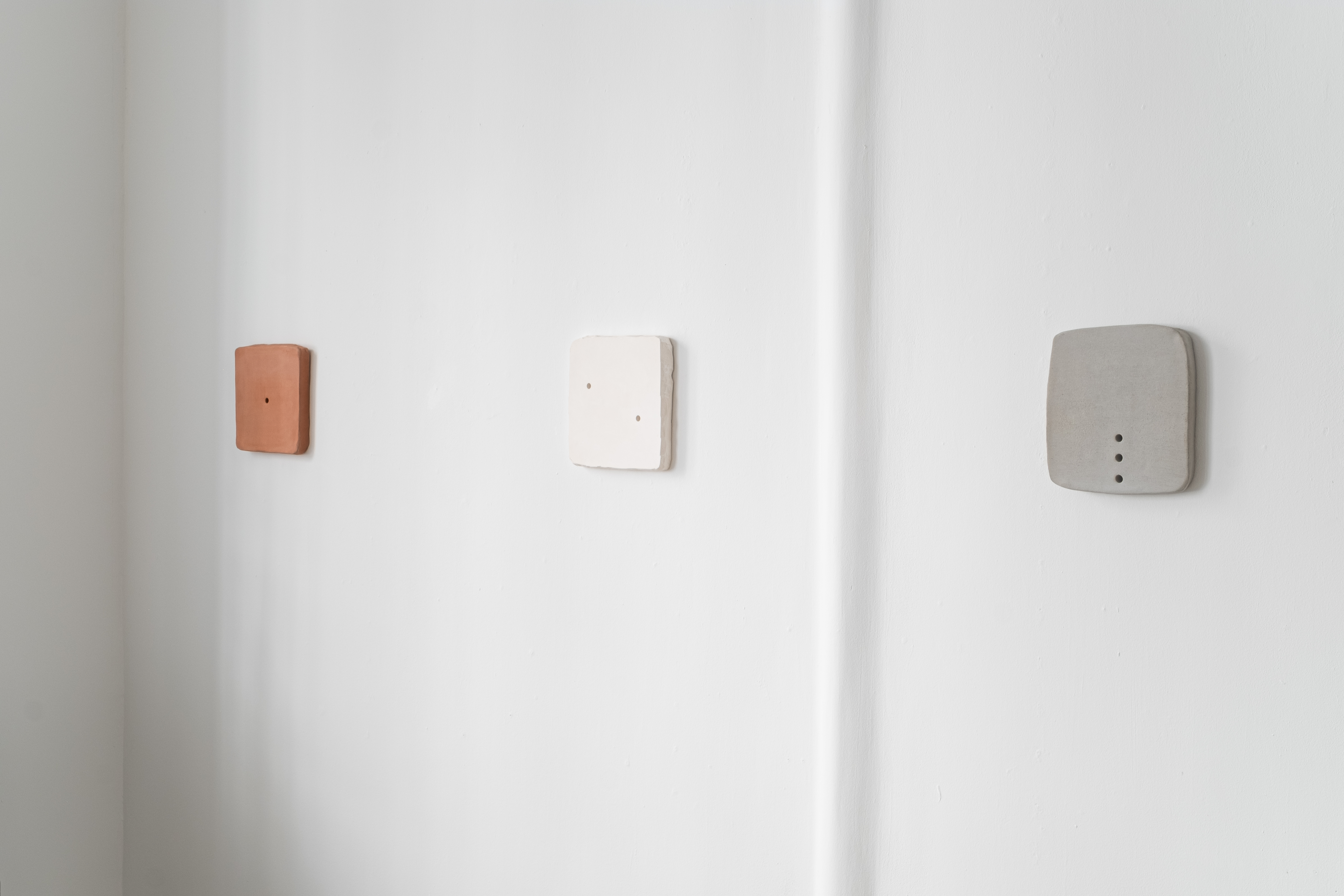 Trou, plaque, ligne, Galerie Ariane C-Y, 2025