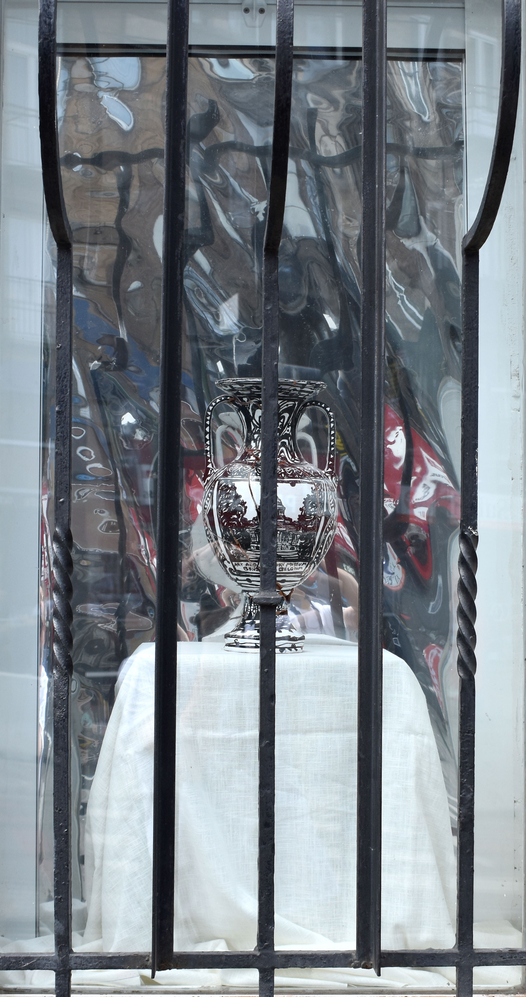 Installation of Reconstructed Amphora for The Art & History Museum in Brussels, Belgium (Los Angeles to London to Venice to Rome to Brussels), acrylic paint, hot melt adhesive, terracotta, 2024