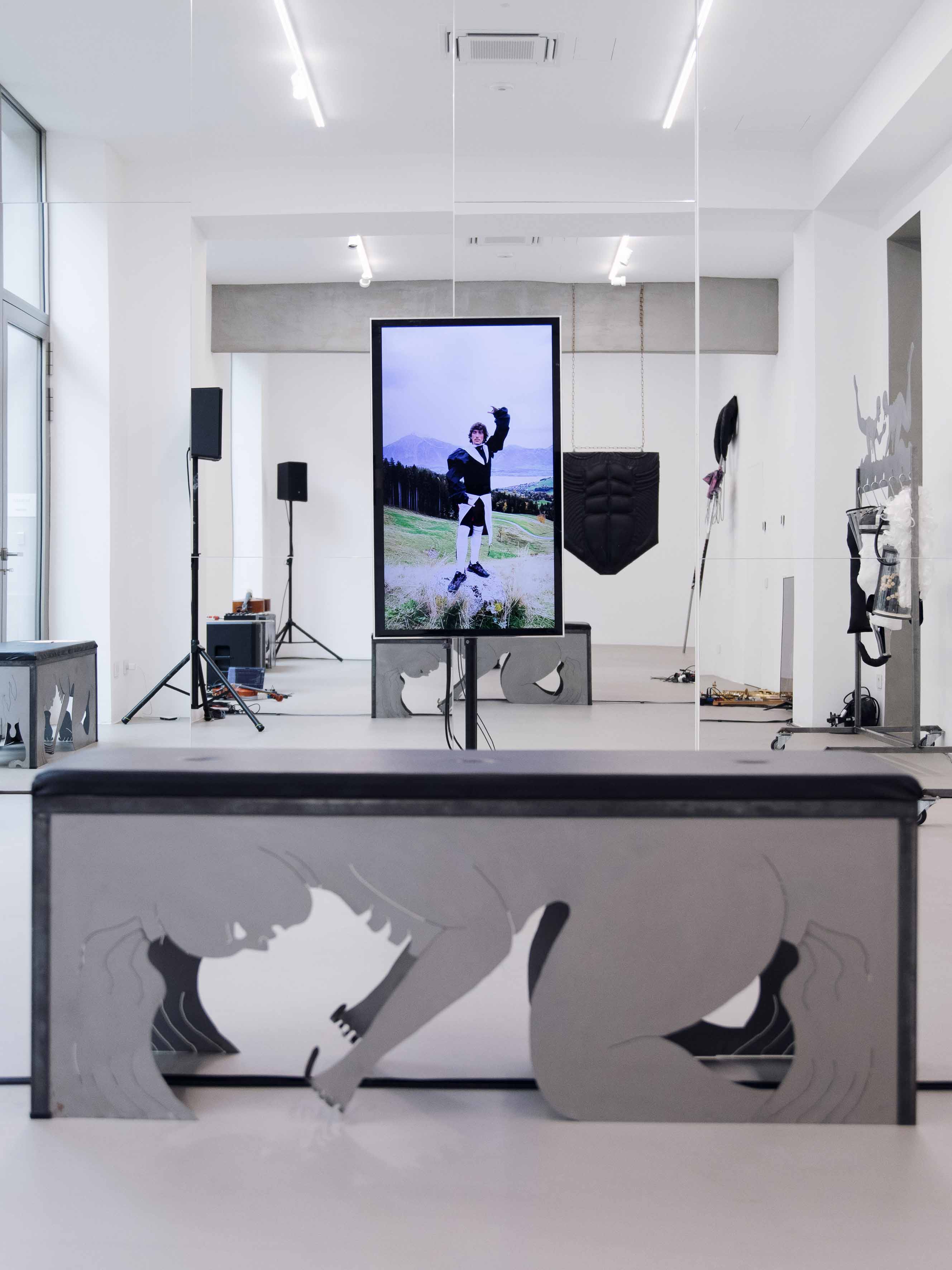 DESIRELESS a performance and exhibition by NICOLA GENOVESE at ATRIUM DURAZZI curated by FRANCESCO URBANO RAGAZZI [from 20250620 to 20250731] [Photo: Arianna Angelini]