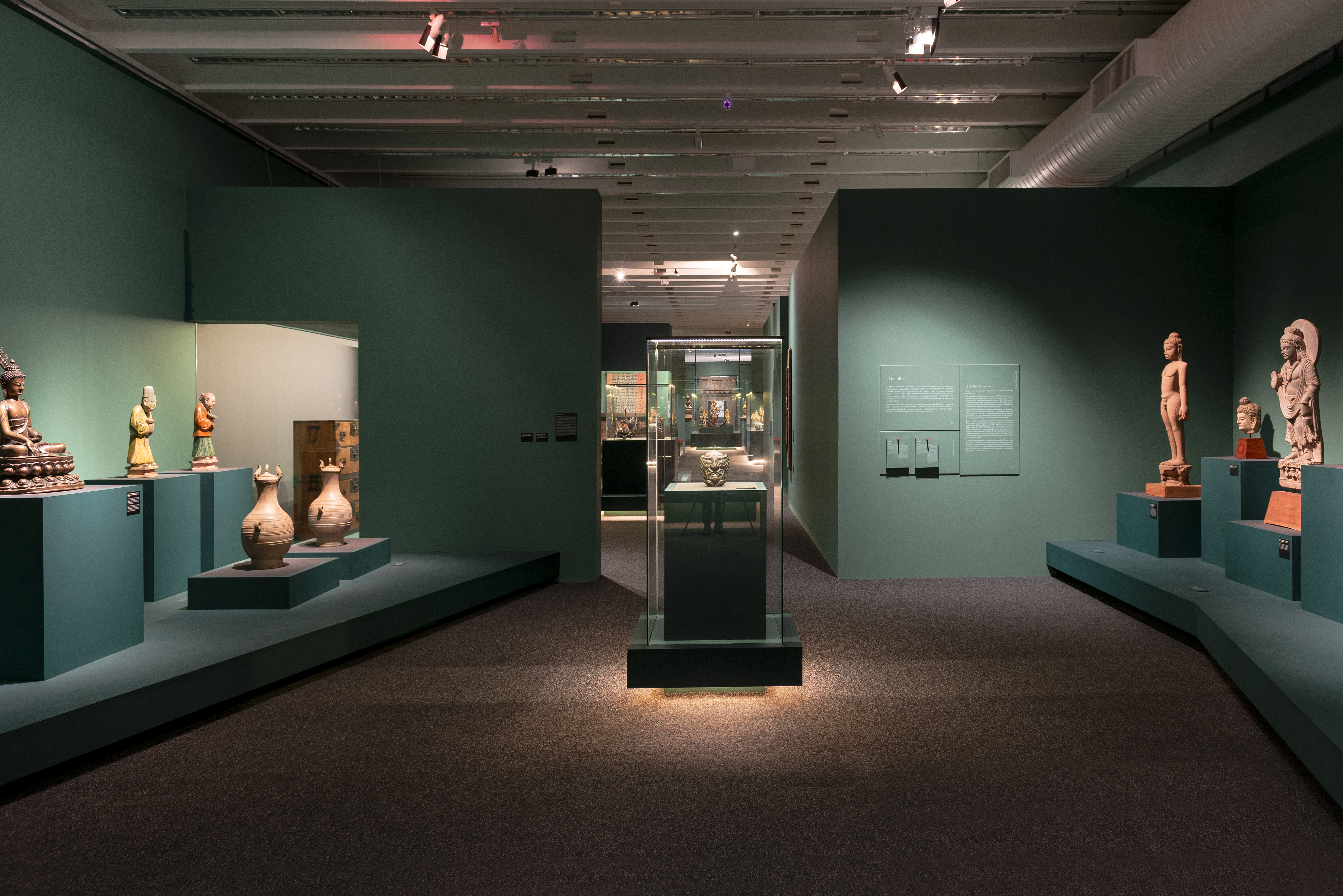 Ásia: a Terra, os Homens, os Deuses