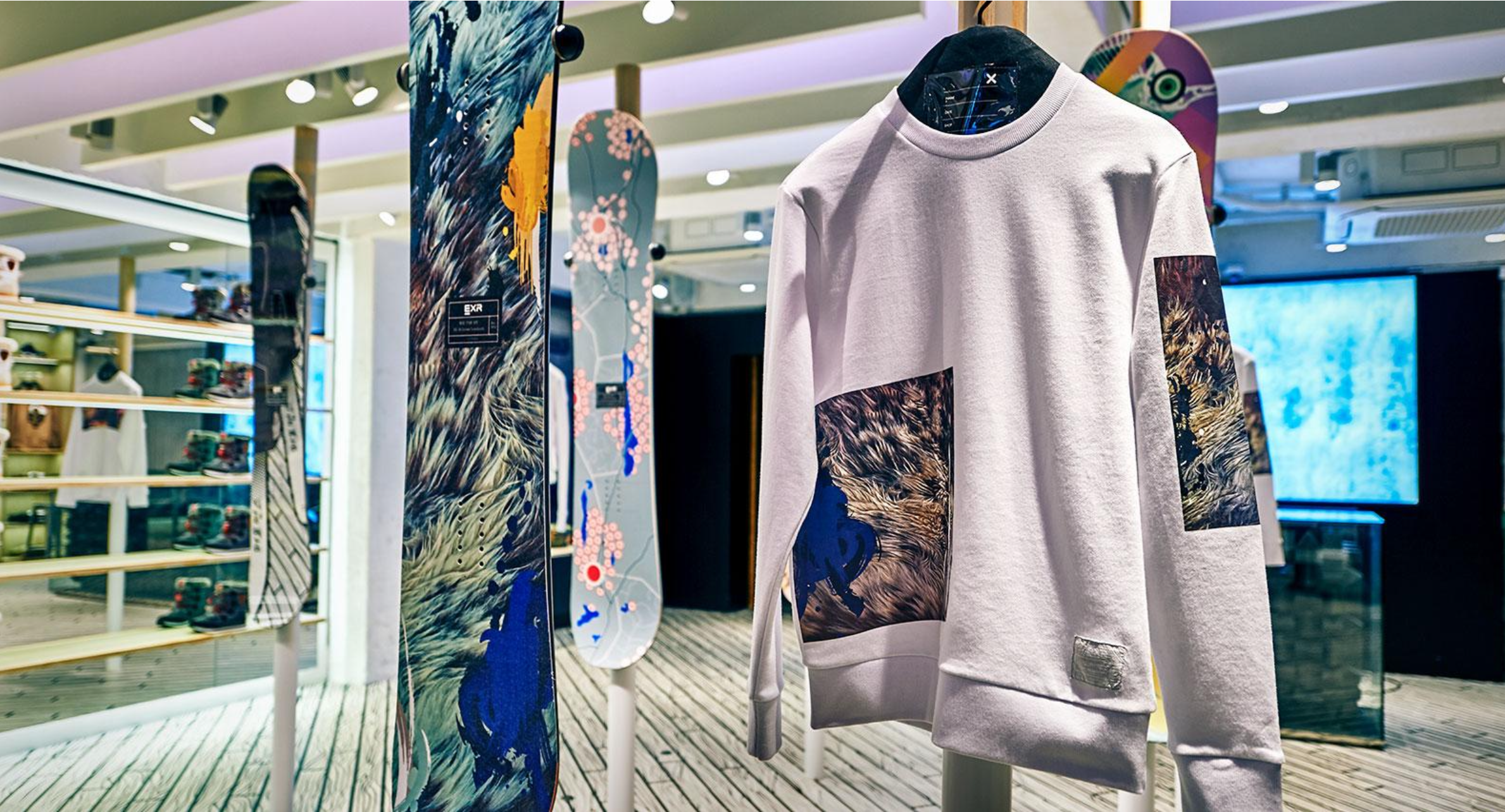 An apparel capsule collection was developed in parallel, visually and conceptually linked to the snowboard designs to reinforce the brand&rsquo;s new creative direction.