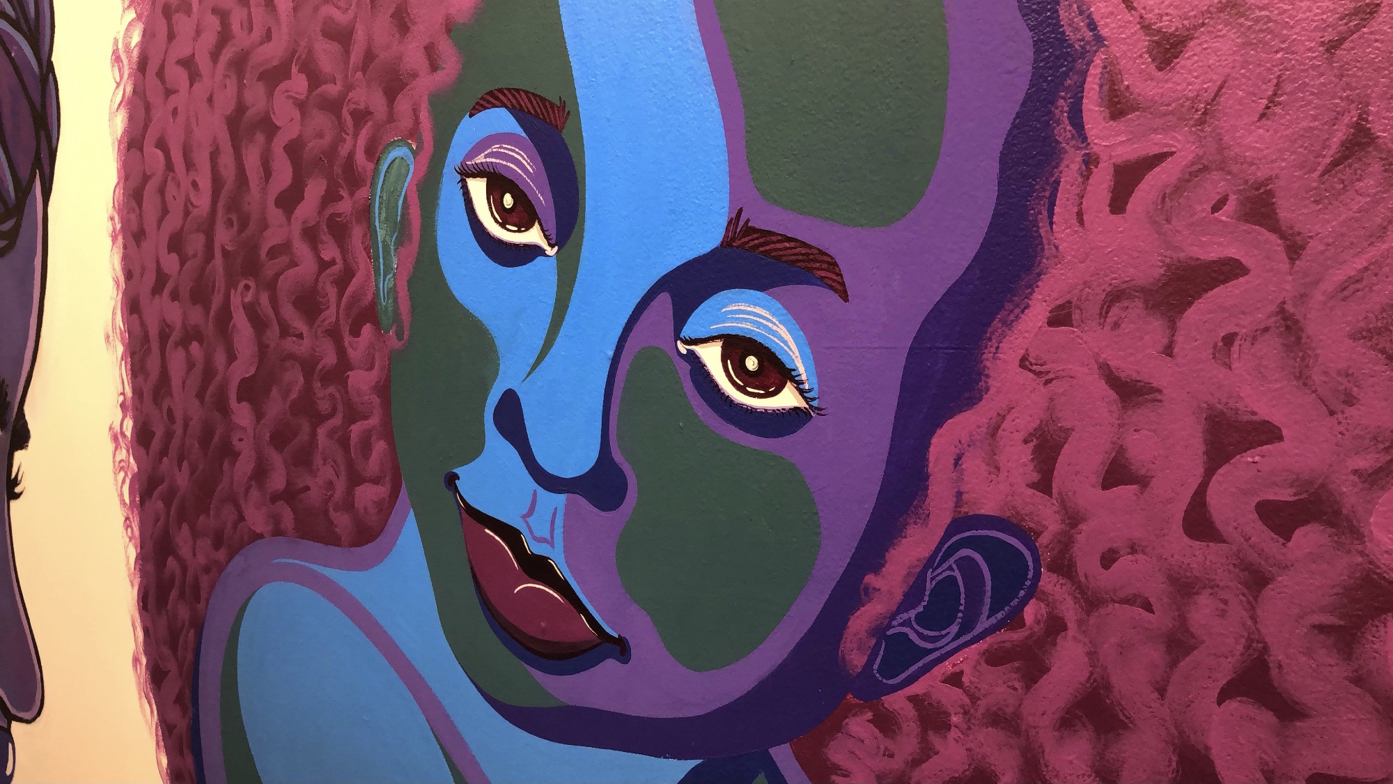 collaborative Women's month mural for Vault Gallerie located in Pilsen, Chicago / March 2021