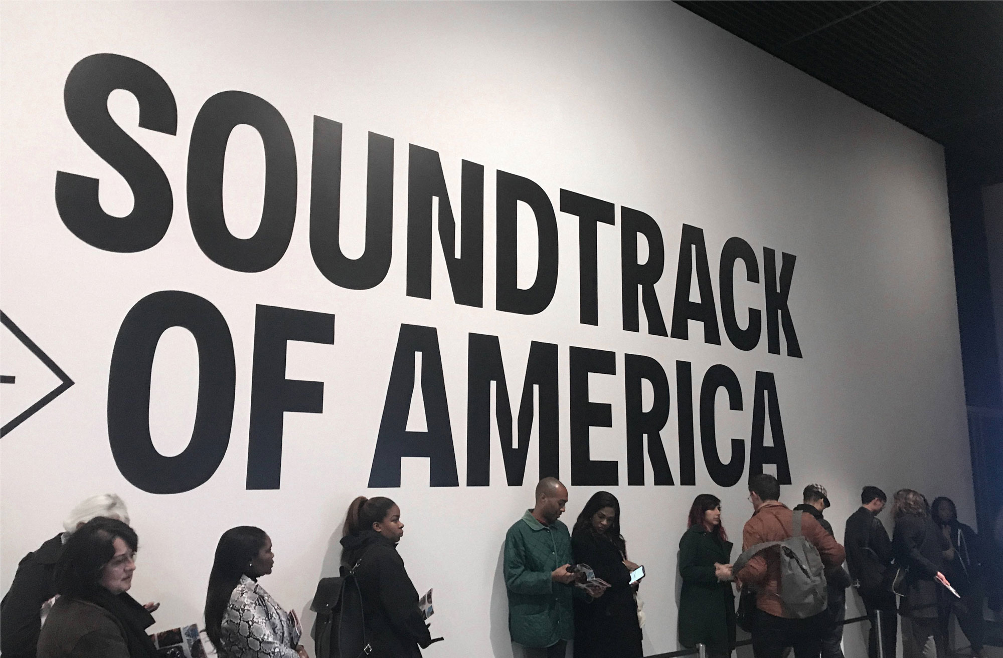 Hand-painted wall application of Shed Display Heavy