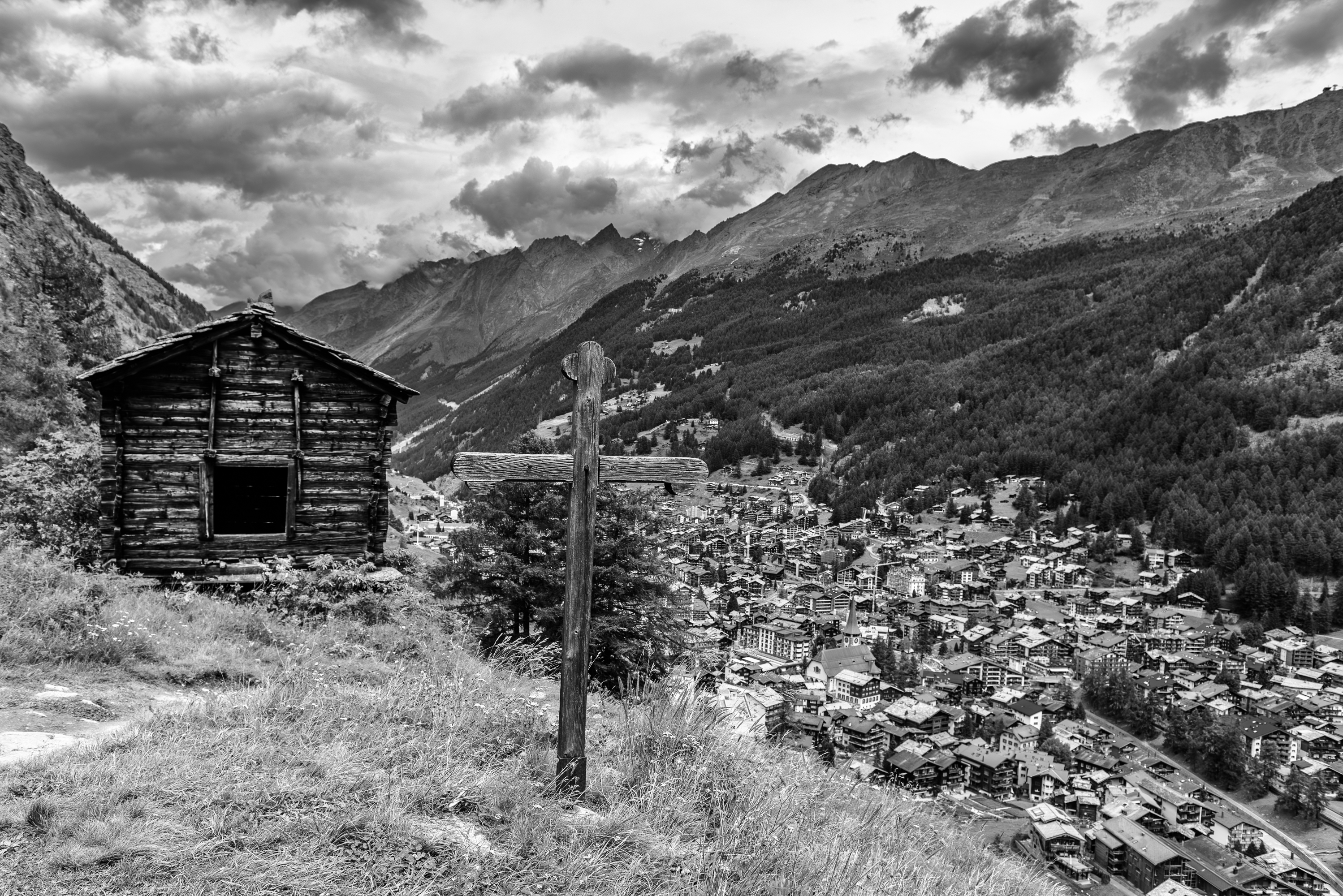 Vue du village de Zermatt. Village sans voiture (électrique seulement).