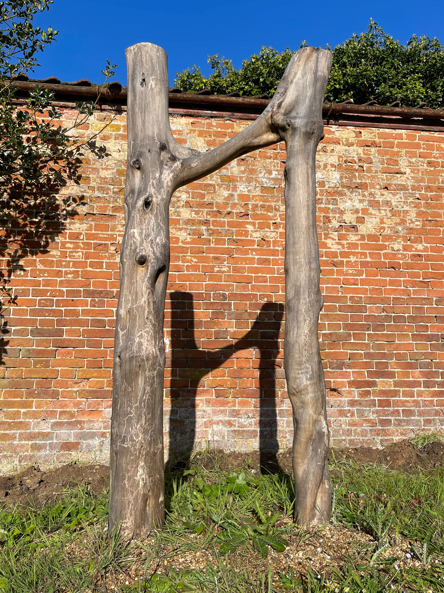 Portal, wood, steel, gravel, 184 x 77 x 23 cm