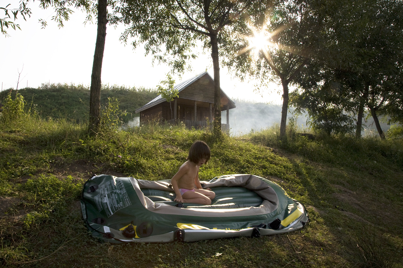 Romanian Housemaids - Reportage, 2014