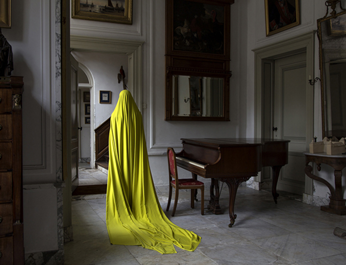 Woman in Huis te Warmond (I), 90 &times; 69cm. 2014