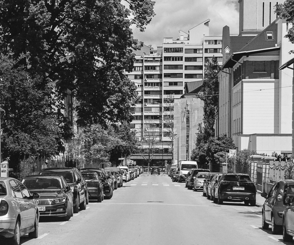 Stanovanjsko-trgovski kompleks na Poljanski cesti, Ljubljana / 1977, Nikolaj Bežek