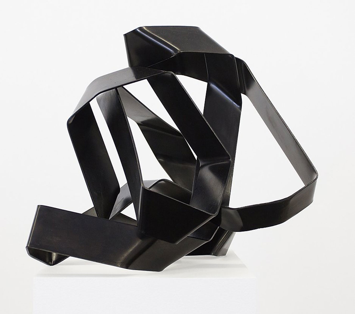 Kyle Morland, Untitled (blued 2) (2013) | Blued steel, 30 x 38 x 28 cm