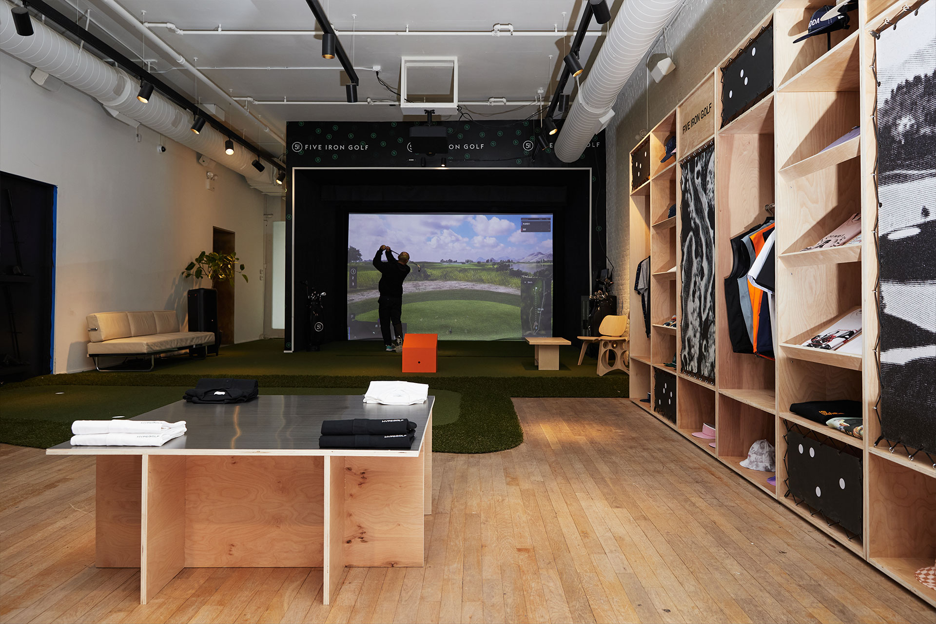 Hypegolf opens its first clubhouse pop-up store in NYC