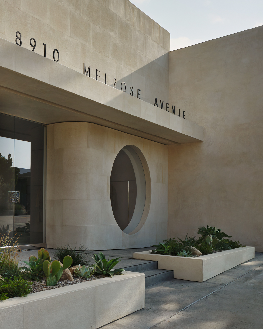 Melrose Ave, Los Angeles / Adrian Gaut