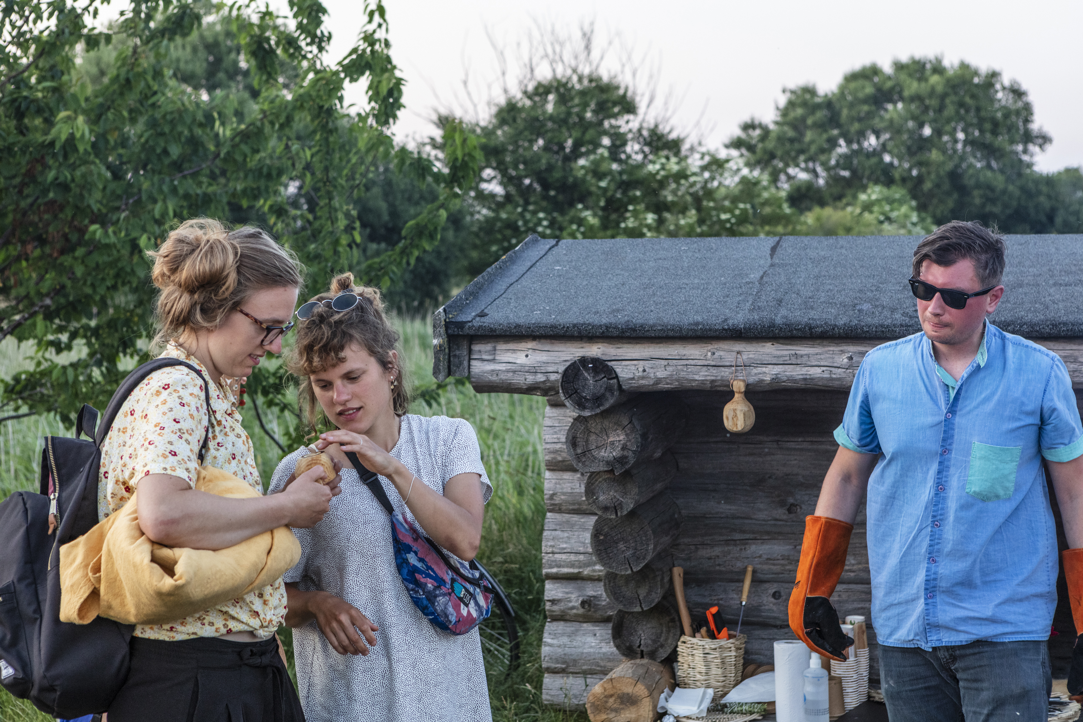 Documentation from performance and community meal by The Nomadic Platform for Eco-Economic Futures during the event Back to Nature - a part of the project Alternative Limfjord Ecologies, Lindholm Fjordpark, 2020 (photocredit: Niels Fabæk)