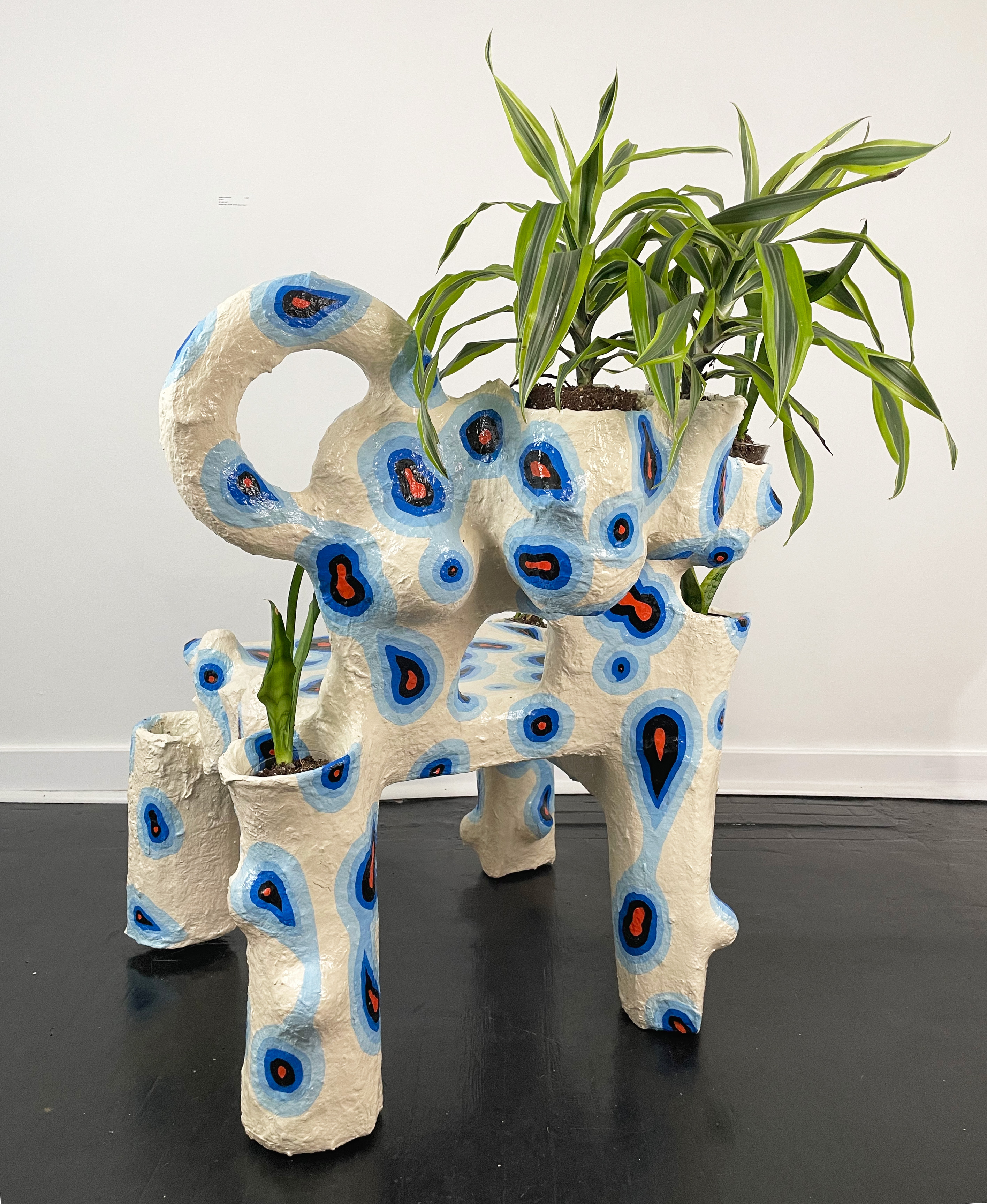 Plant Throne, paper clay, acrylic paint, draecana, snake plant, 36” x 28” x 28”, 2023