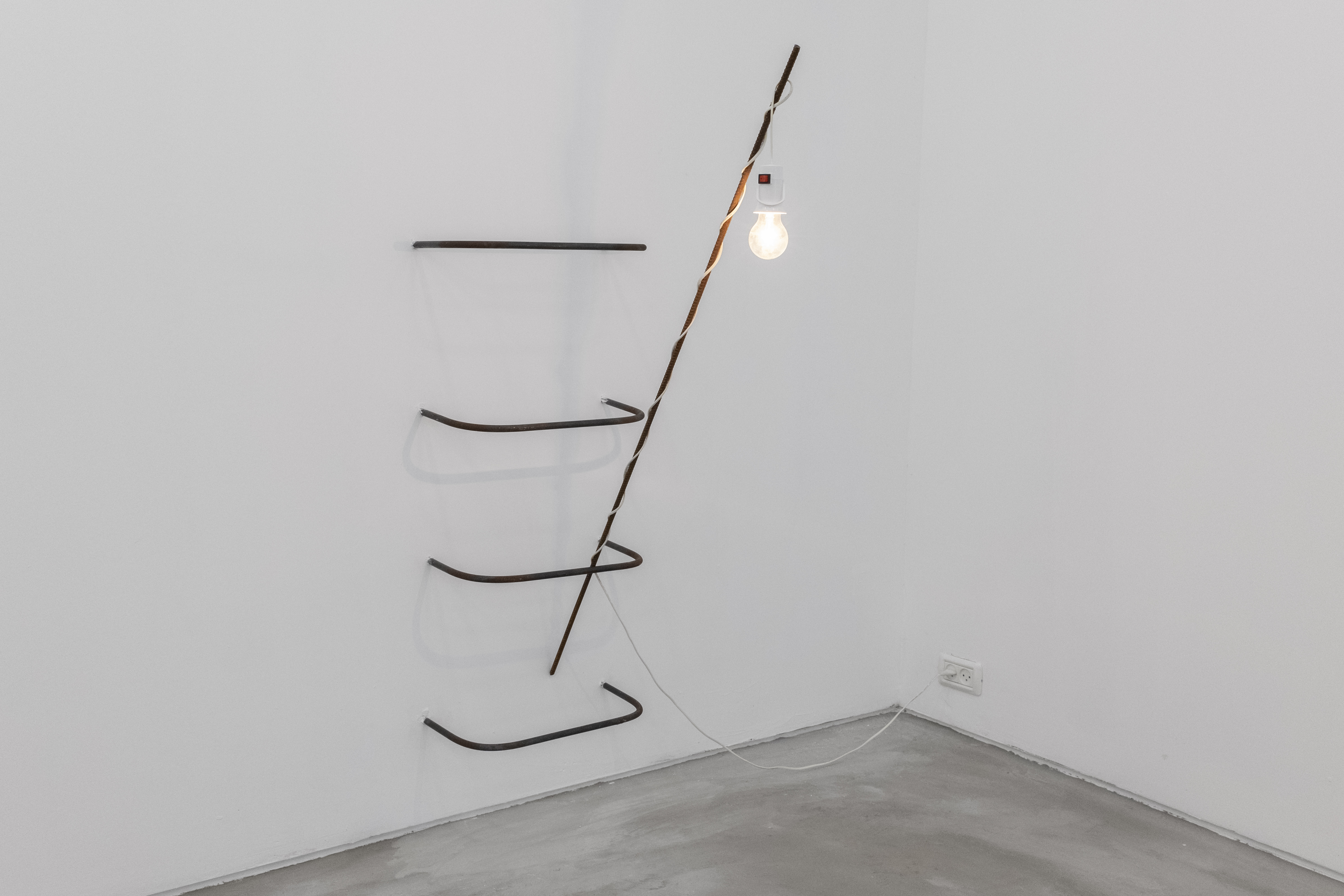 Steel bars, lamp, 40X128X80cm