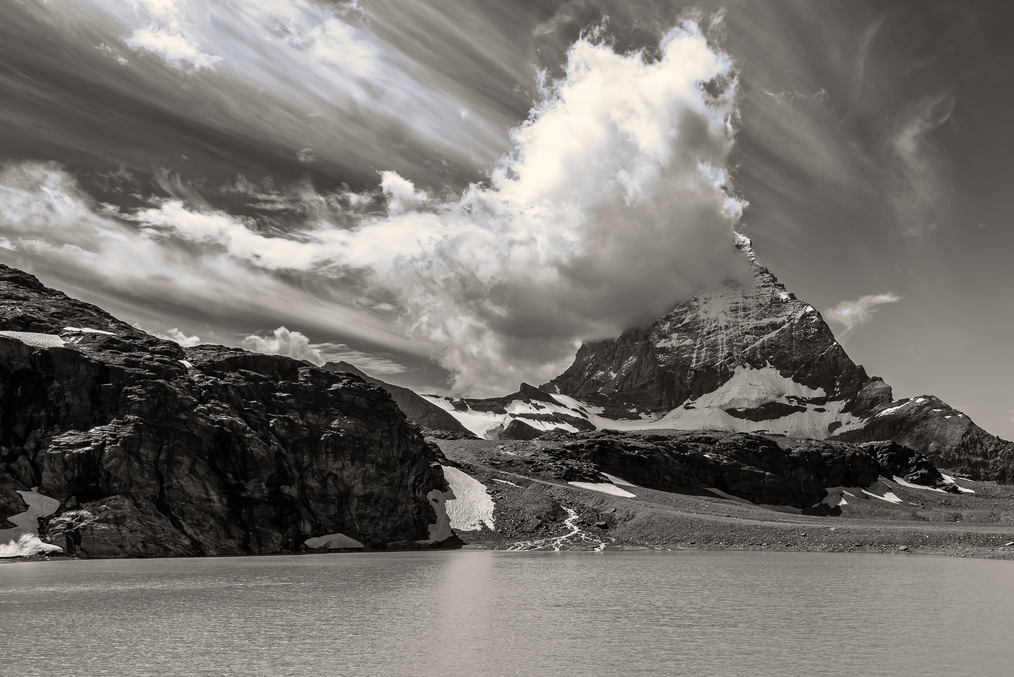 Le Cervin depuis le lac de Schwarzsee.