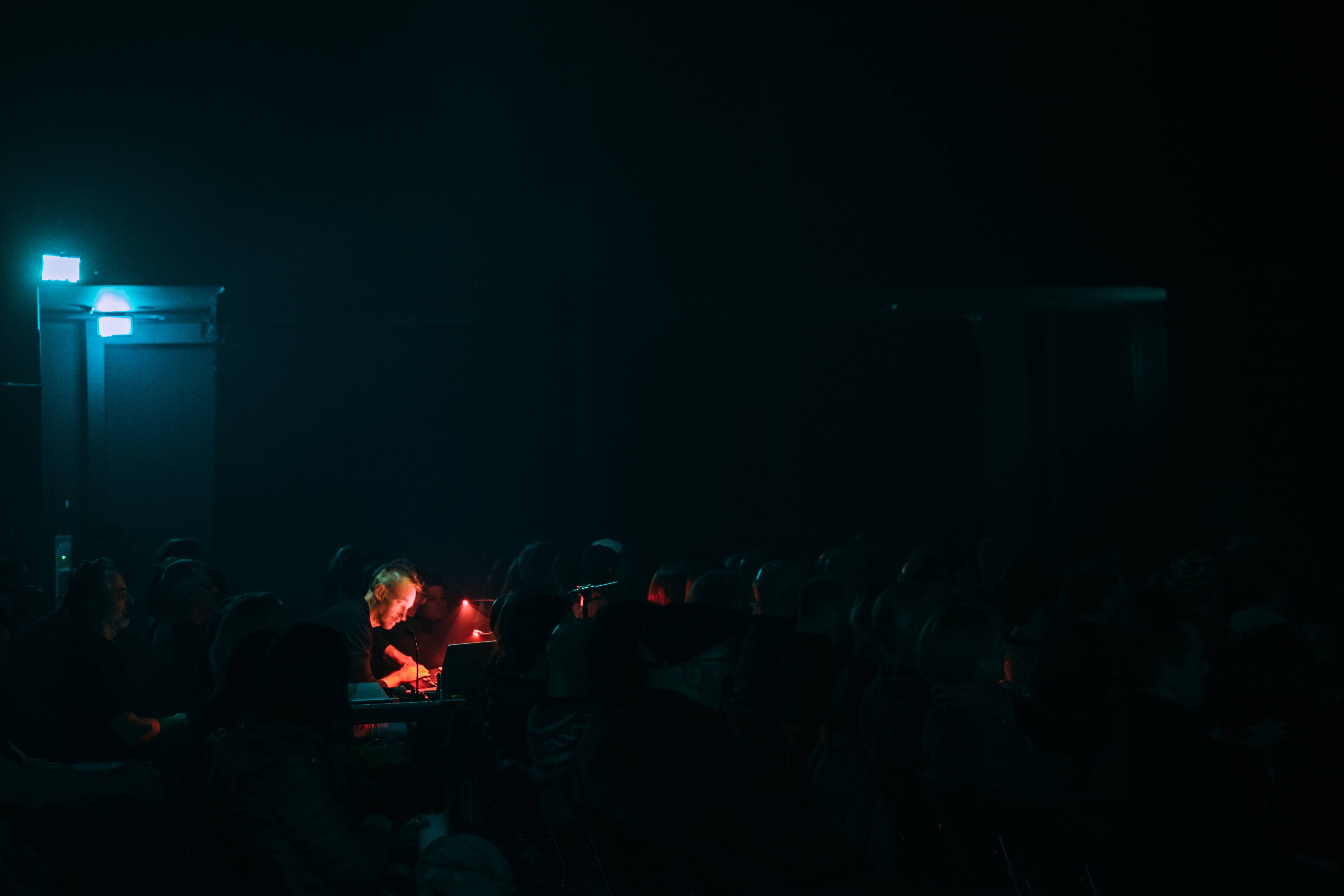 Louis Dufort interpr&egrave;te Daphne Oram (Akousma 21)