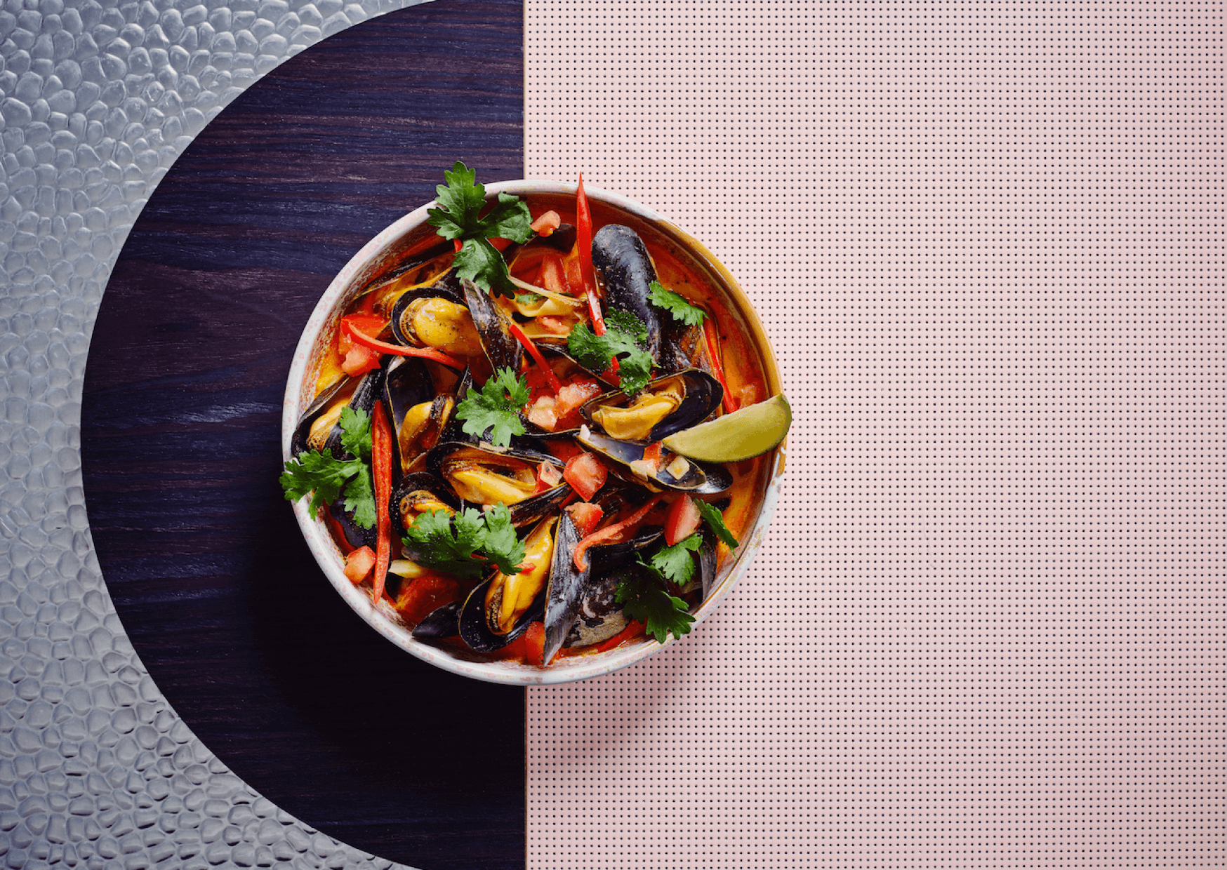 Mussels with lime and coconut milk