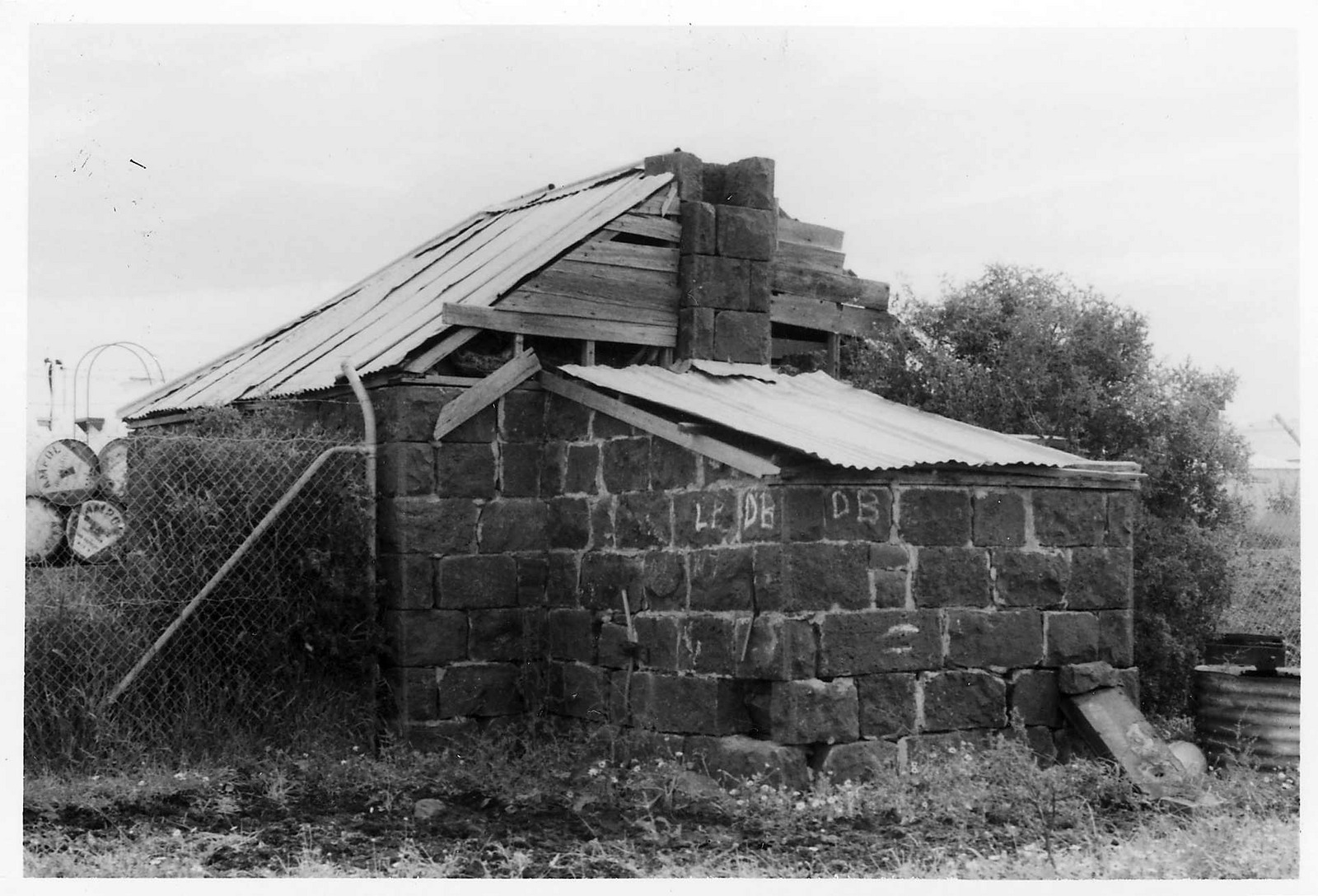 Bluestone bakehouse off High Street in ruins, Lismore, photographer John Collin 1983