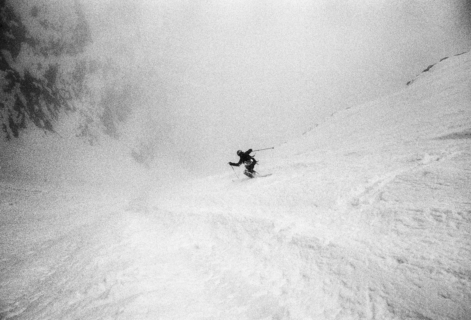 Trevor Hunt on Chatyn-Tau (4412m) SE couloir (1800m, 45-55°+). First ski descent