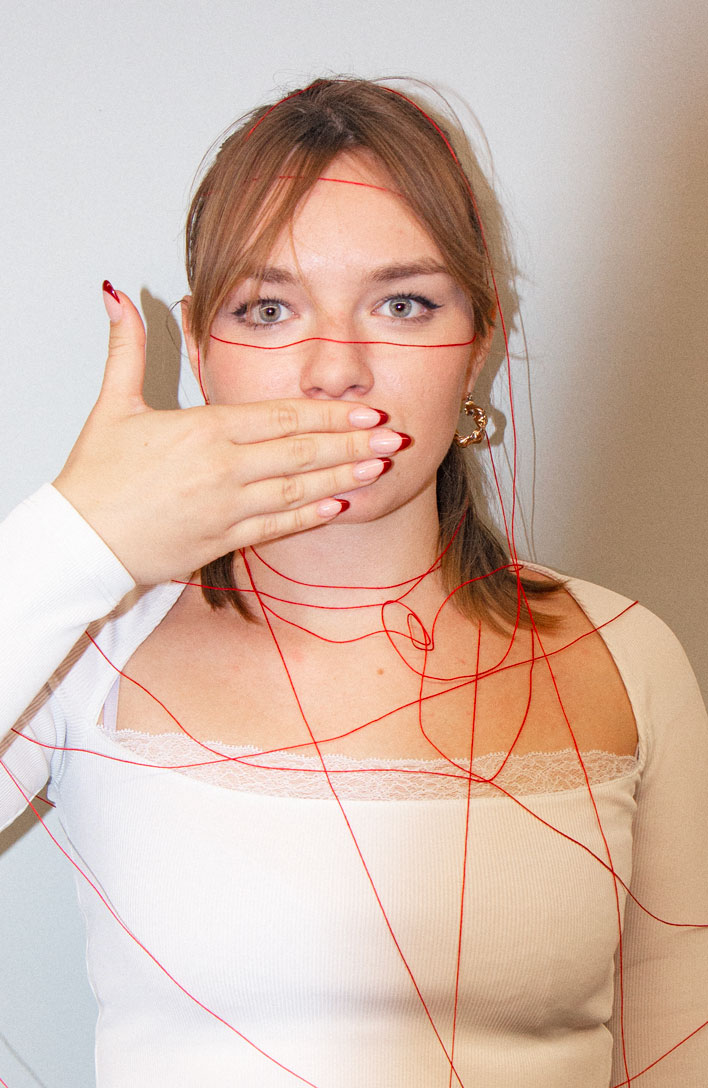 Dübendorfer/Elia/Frei inszenieren Ren Hang