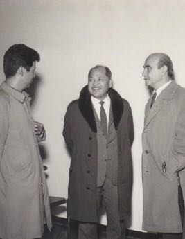 Katsumi Nakai, Nobuya Abe and Lucio Fontana in Milan; c. 1964-5 