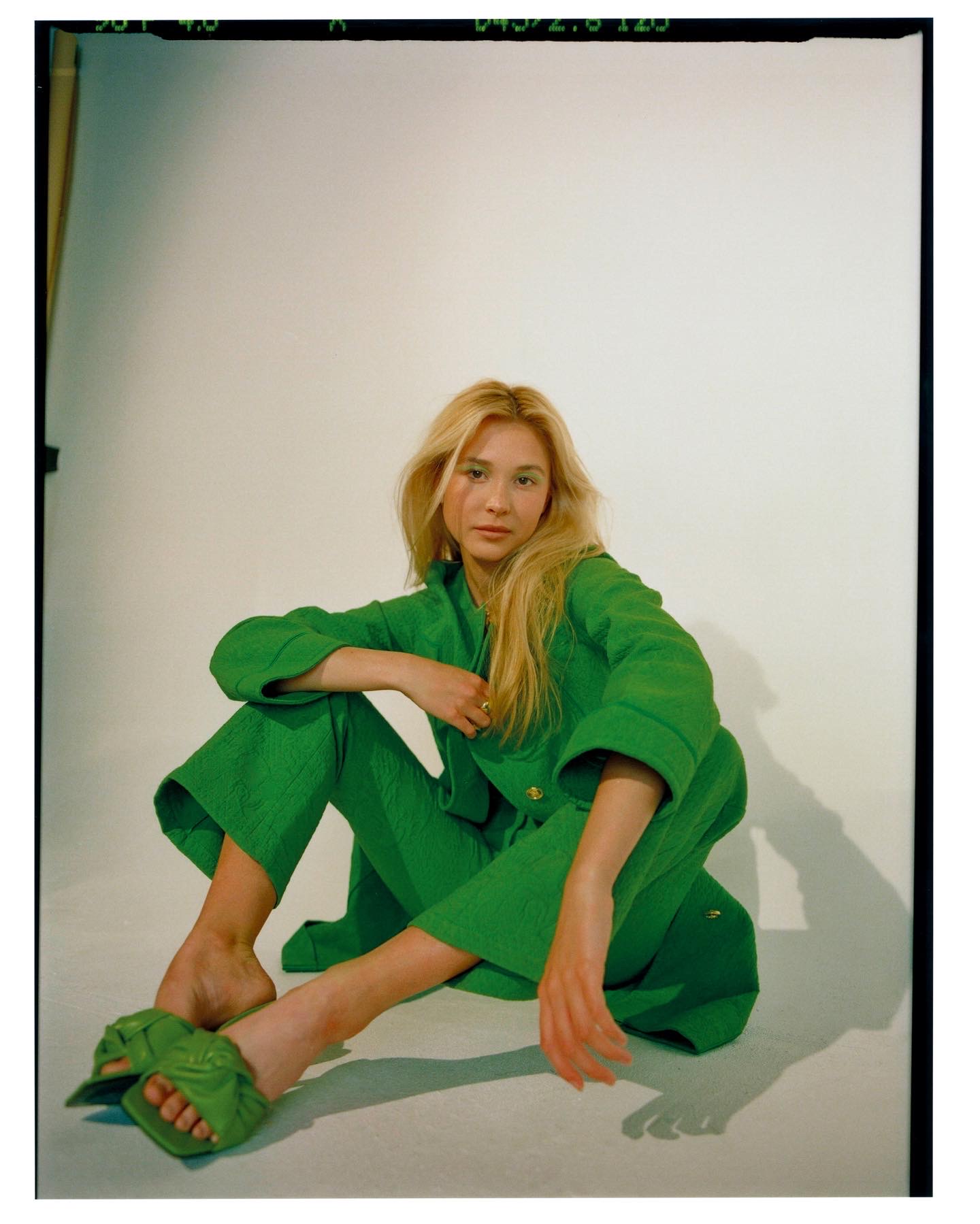 Editorial | Bryan Rodner Carr - Sibling