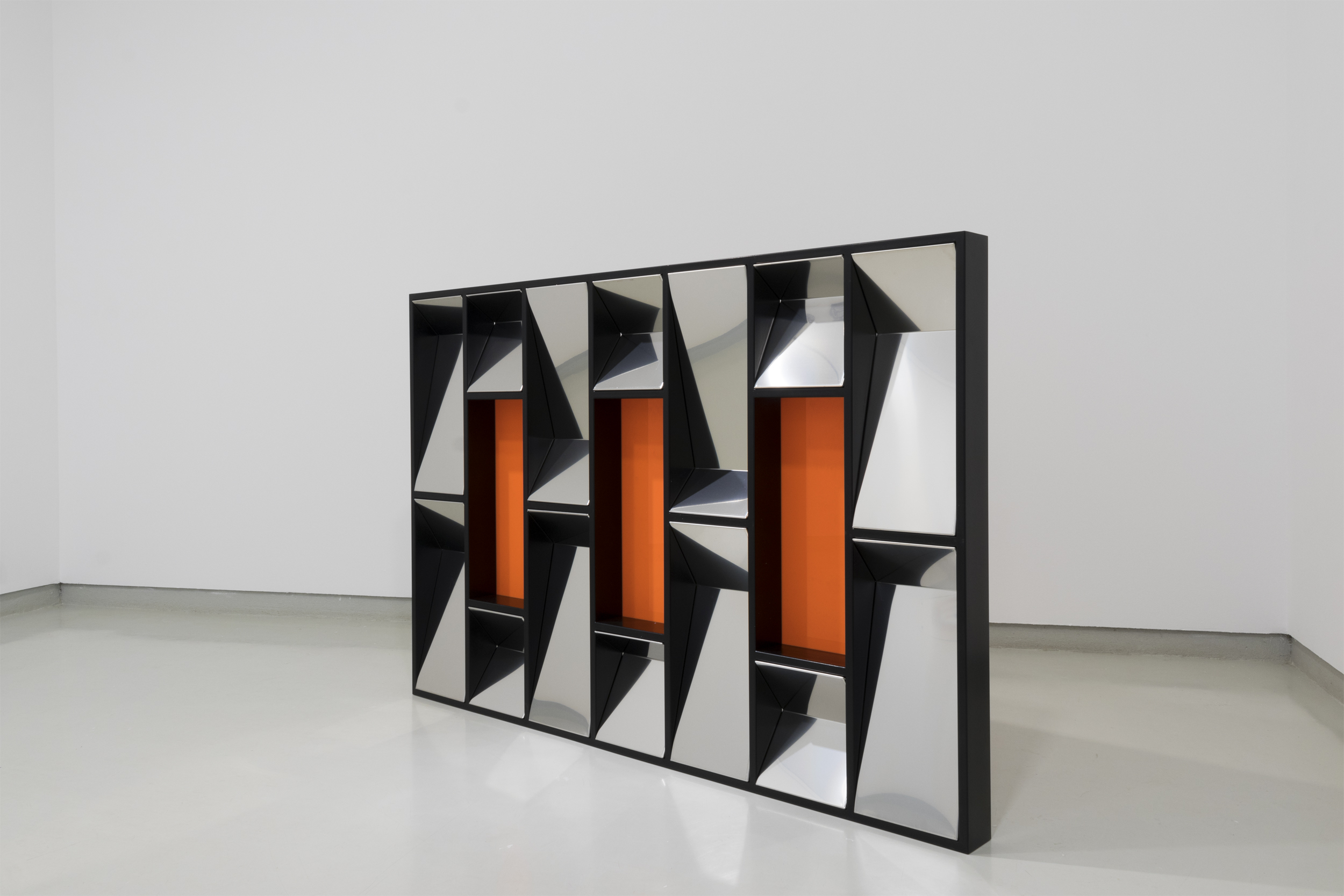 Series Industrial Windows II (2017) | Powder coated steel, mirrored stainless steel, coloured acrylic glass | 118 x 177 x 10cm