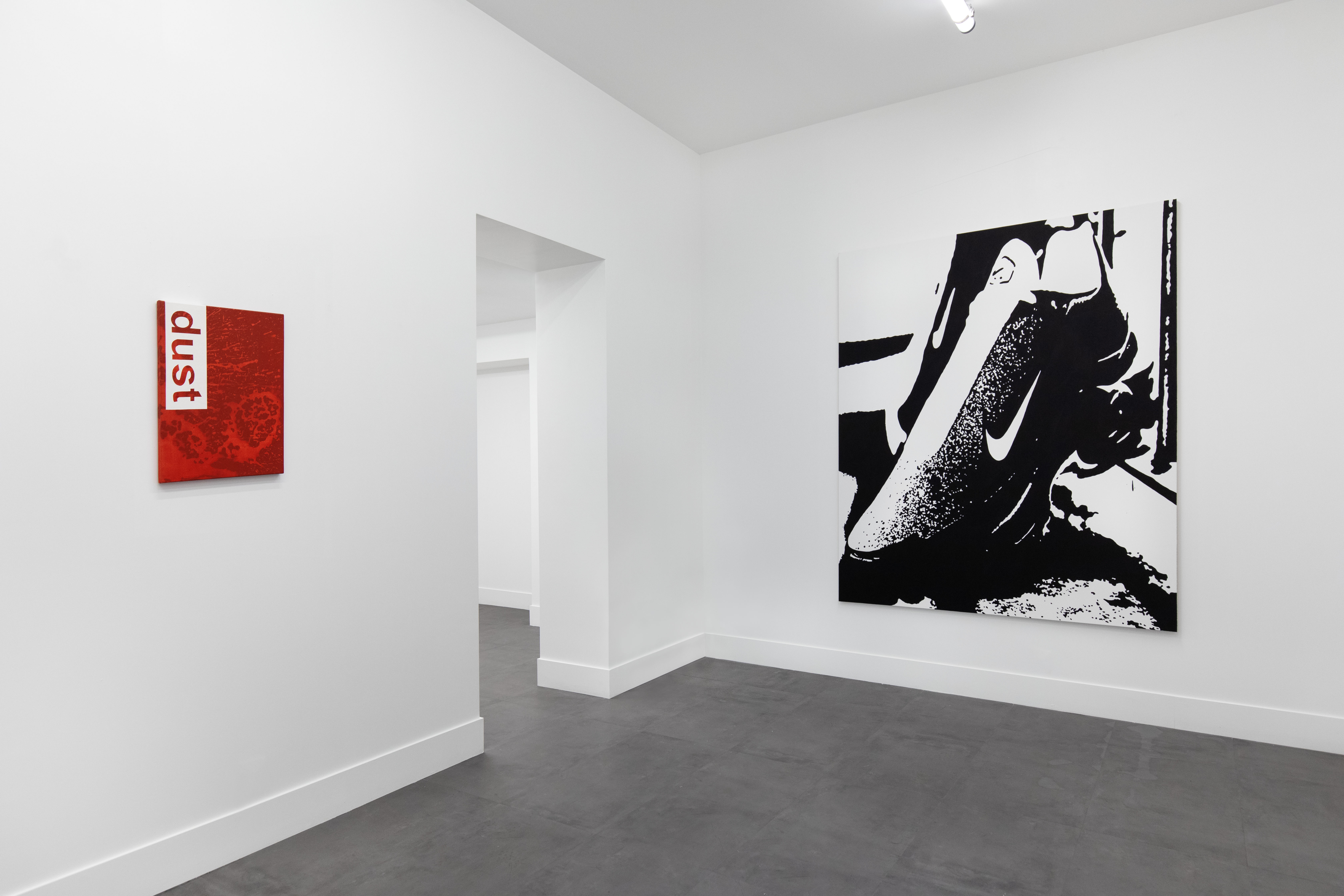 Swann Ronne Dust chrome Dust Blue Dust black acrylic on canvas Le reservoir Paris Dust Noise Charlie Verot