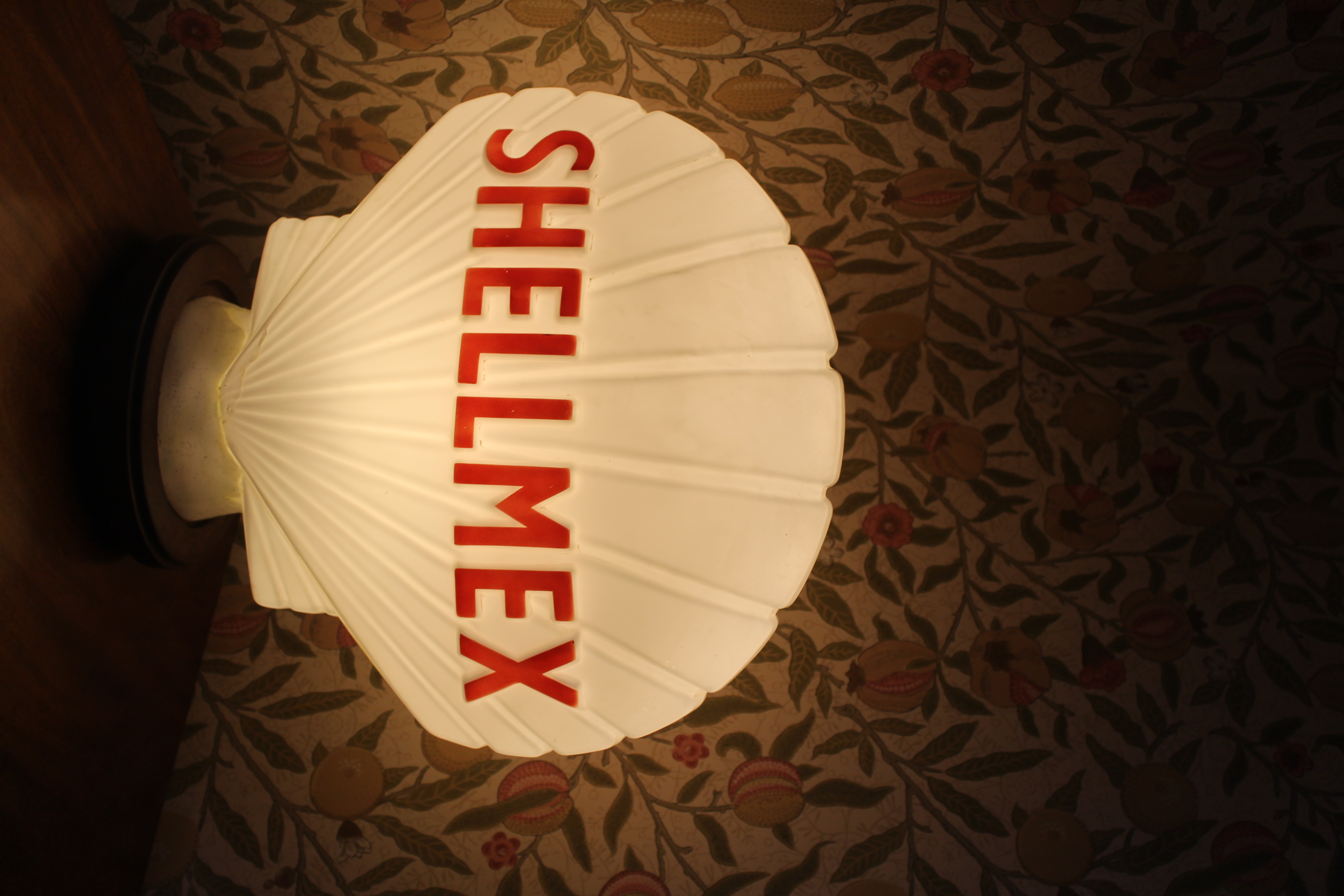 RESIN, SILICONE, ARALDITE AND CLAY GLASS LAMP RESTORARTION - January, 2025.