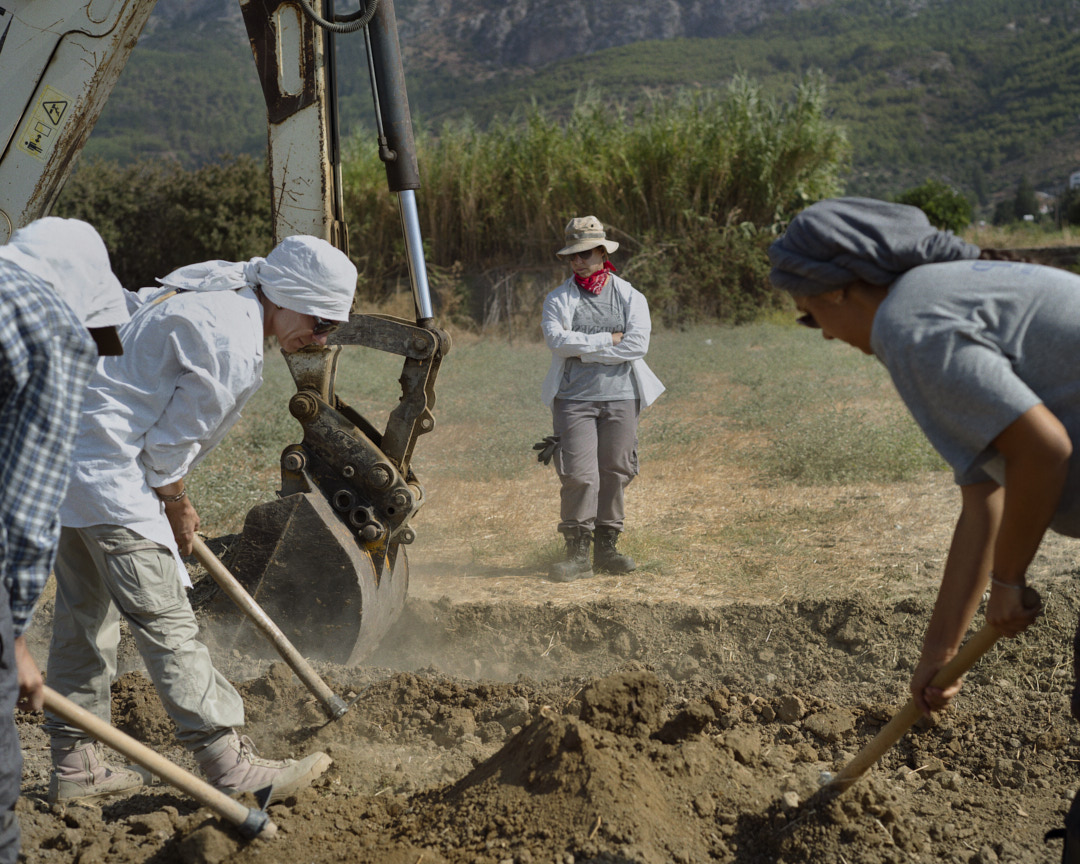 Archeologists of the CMP at work on an excavation site in Lapta, Northen Cyprus.
