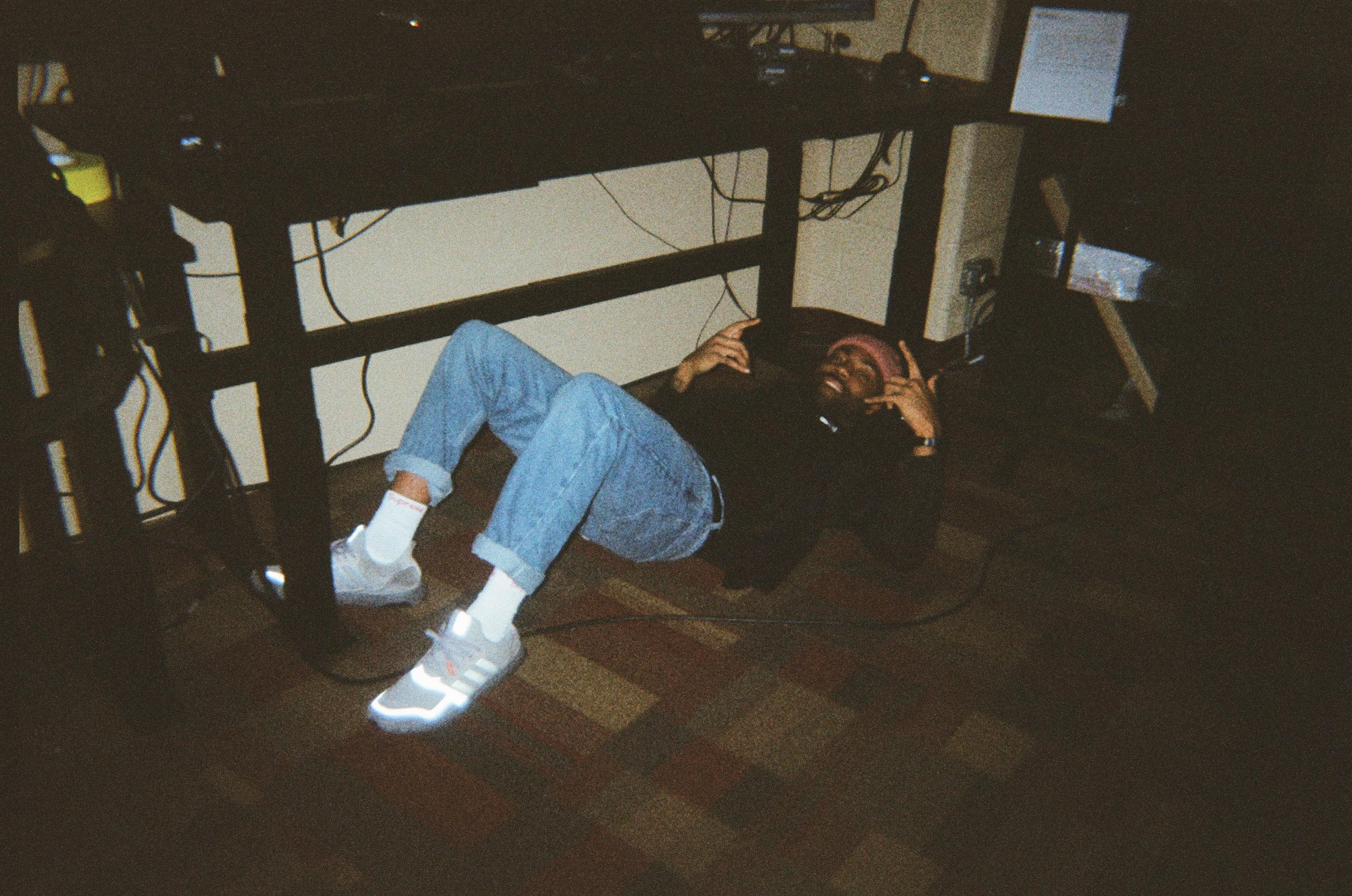 My name is Sa. I craft visuals while weaving stories. Based in Chicago and loves to travel. Let's turn deadlines to headlines.  ~ asadangerfield@gmail.com