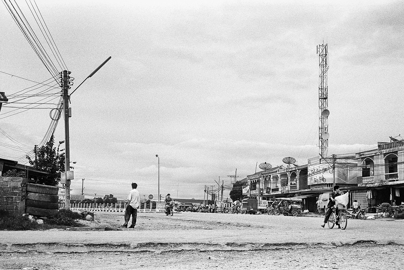 Julien Crégut - Eastern - RDP Lao - 2004/2008 -©juliencregut