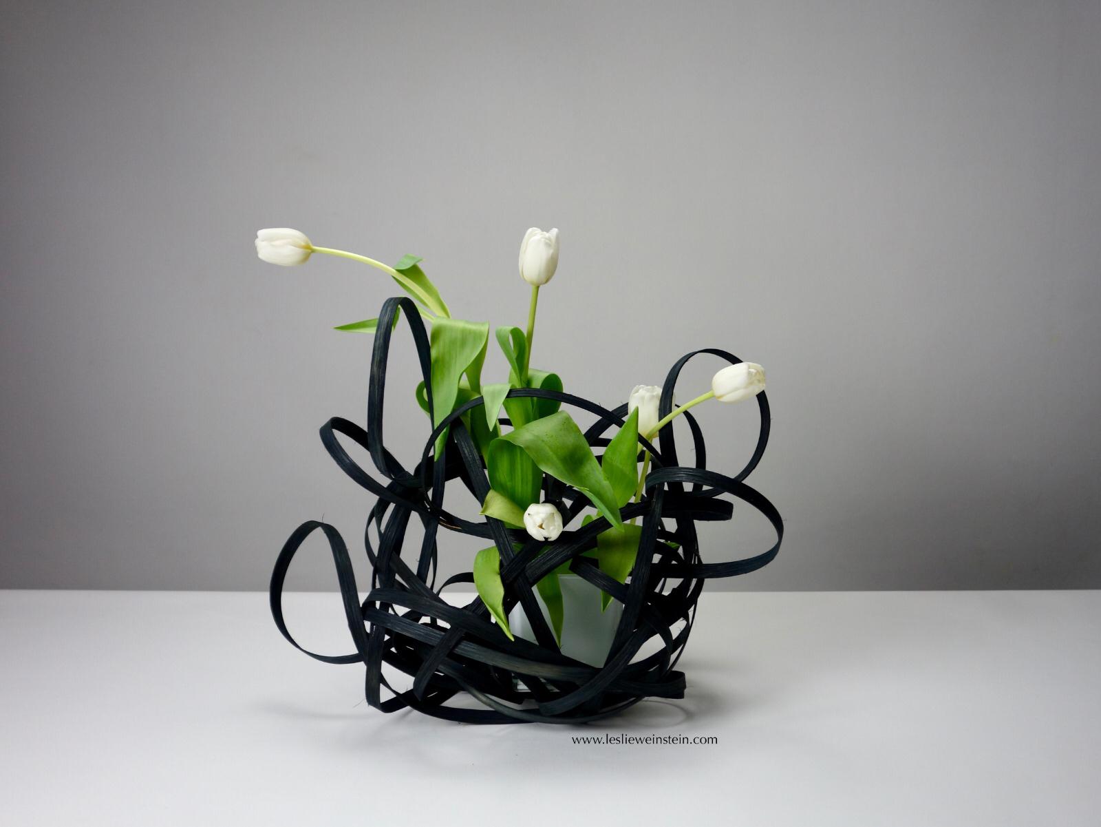 48 x 29 x 35 cms de altura 60€