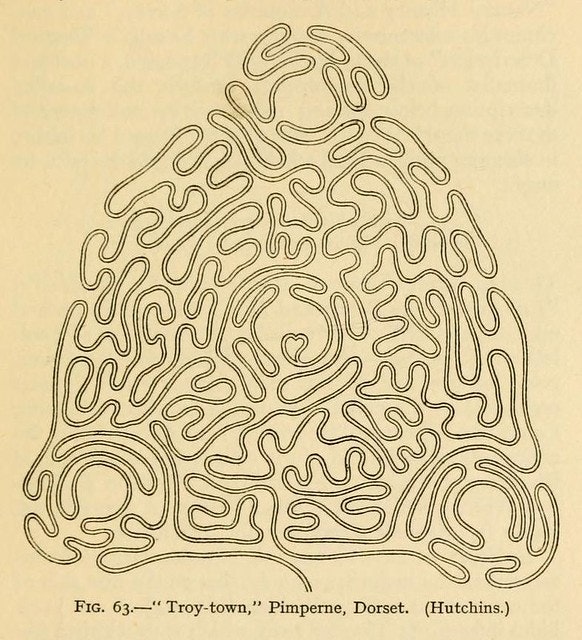 A historic diagram of a hedge maze.
